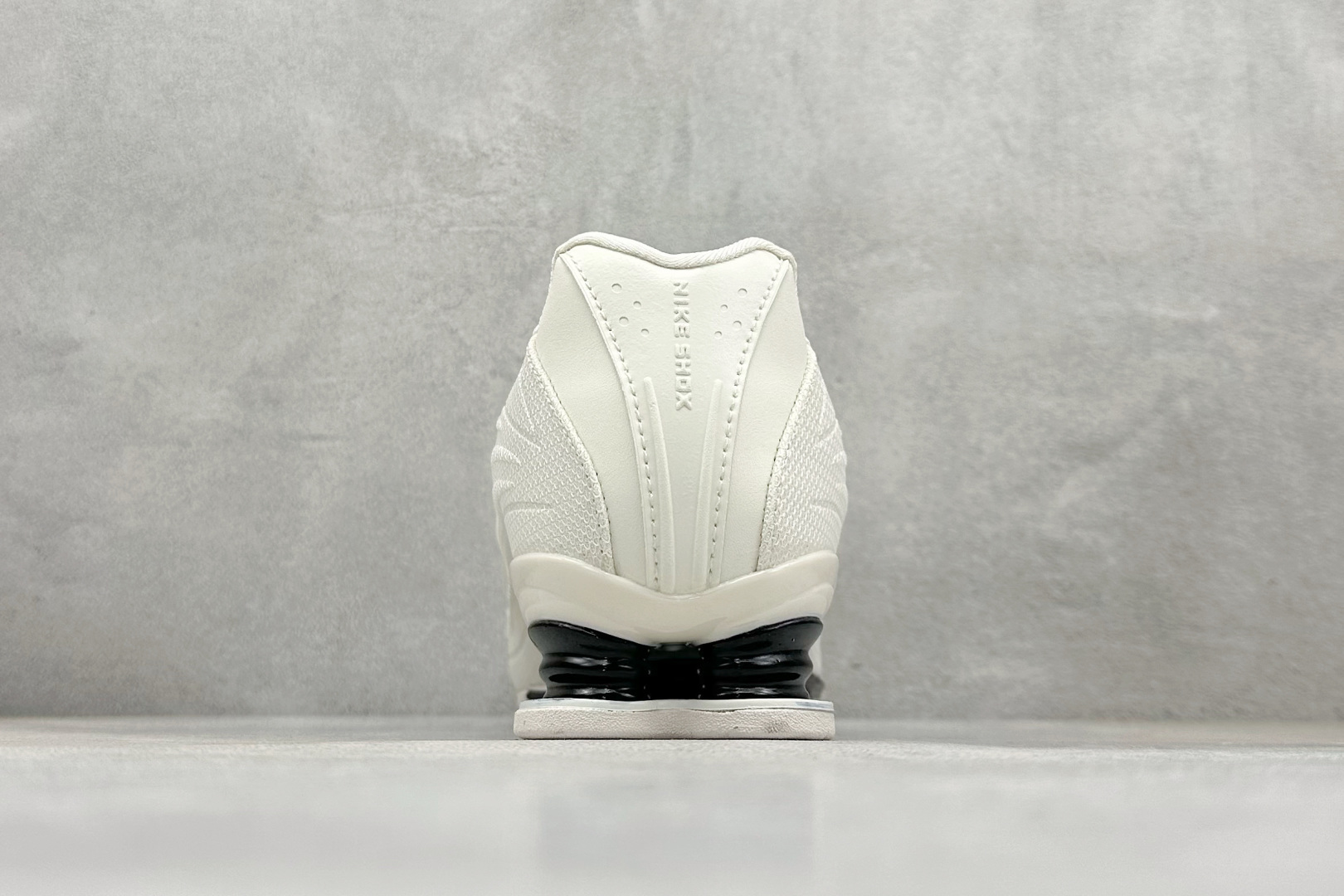 Nike Shox Z 耐克专利弹簧气柱跑步鞋 HQ7540-004