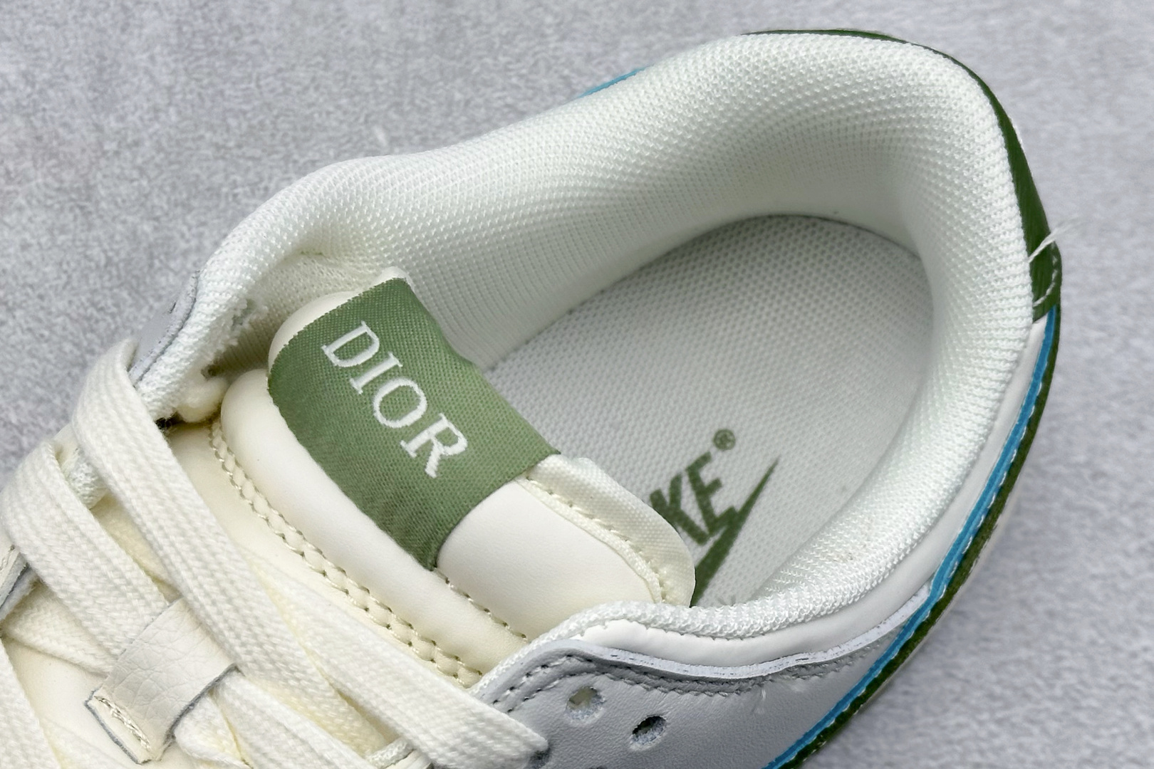 Nike SB Dunk Low x DIOR 白绿双勾小勾 HS2506-220