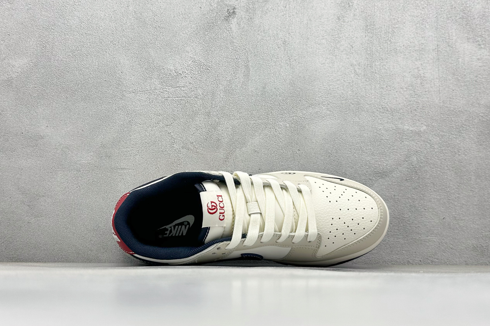 Nike SB Dunk Low x GUCCI 米白小勾 HS2506-217