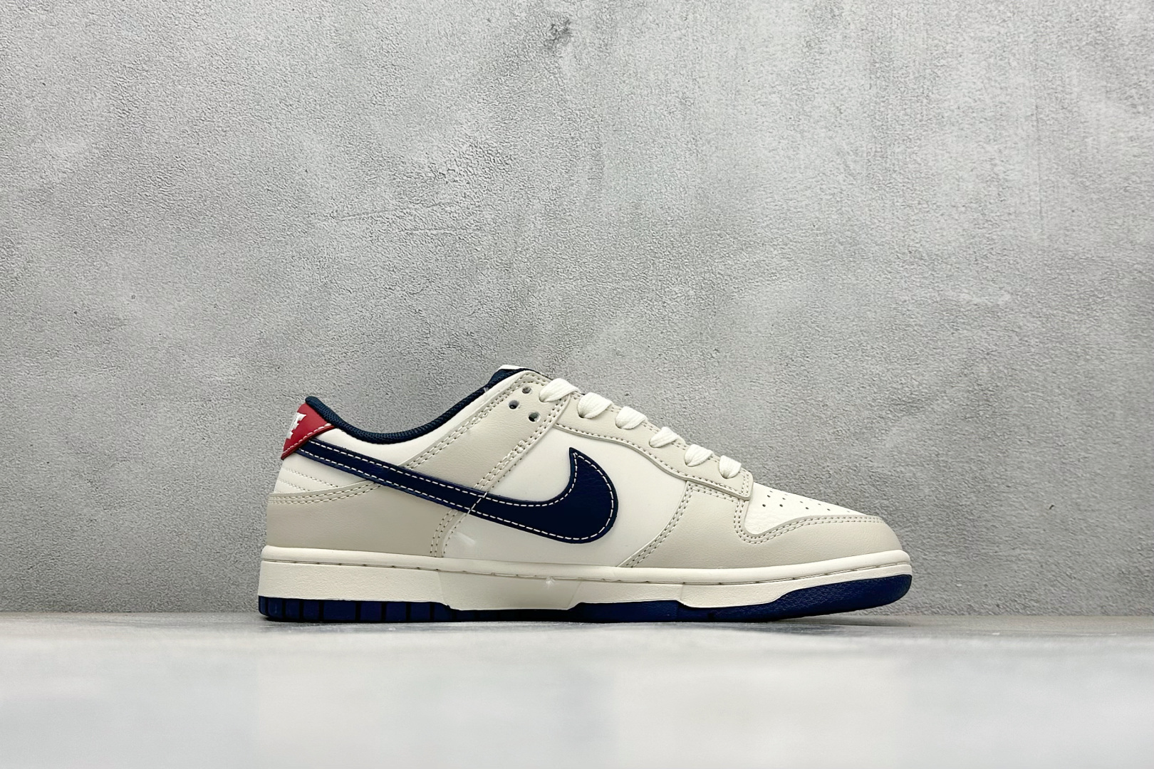 Nike SB Dunk Low x GUCCI 米白小勾 HS2506-217
