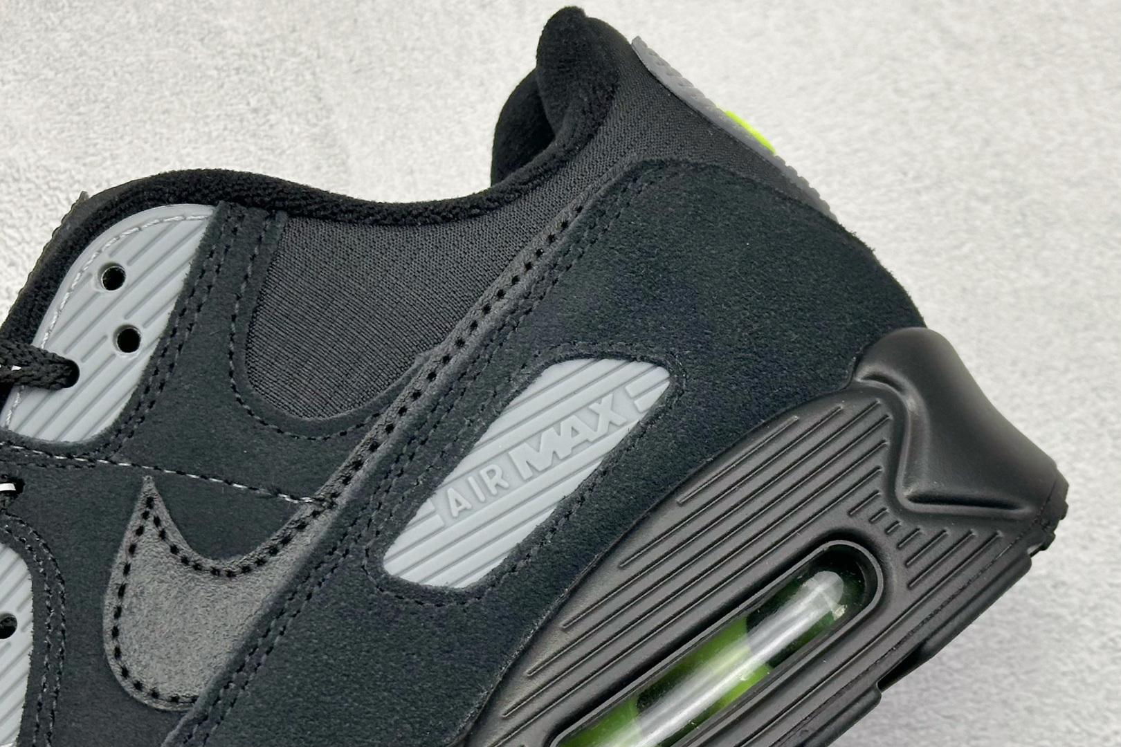 Nike Air Max 90 耐克复古气垫跑鞋 FQ2377-001