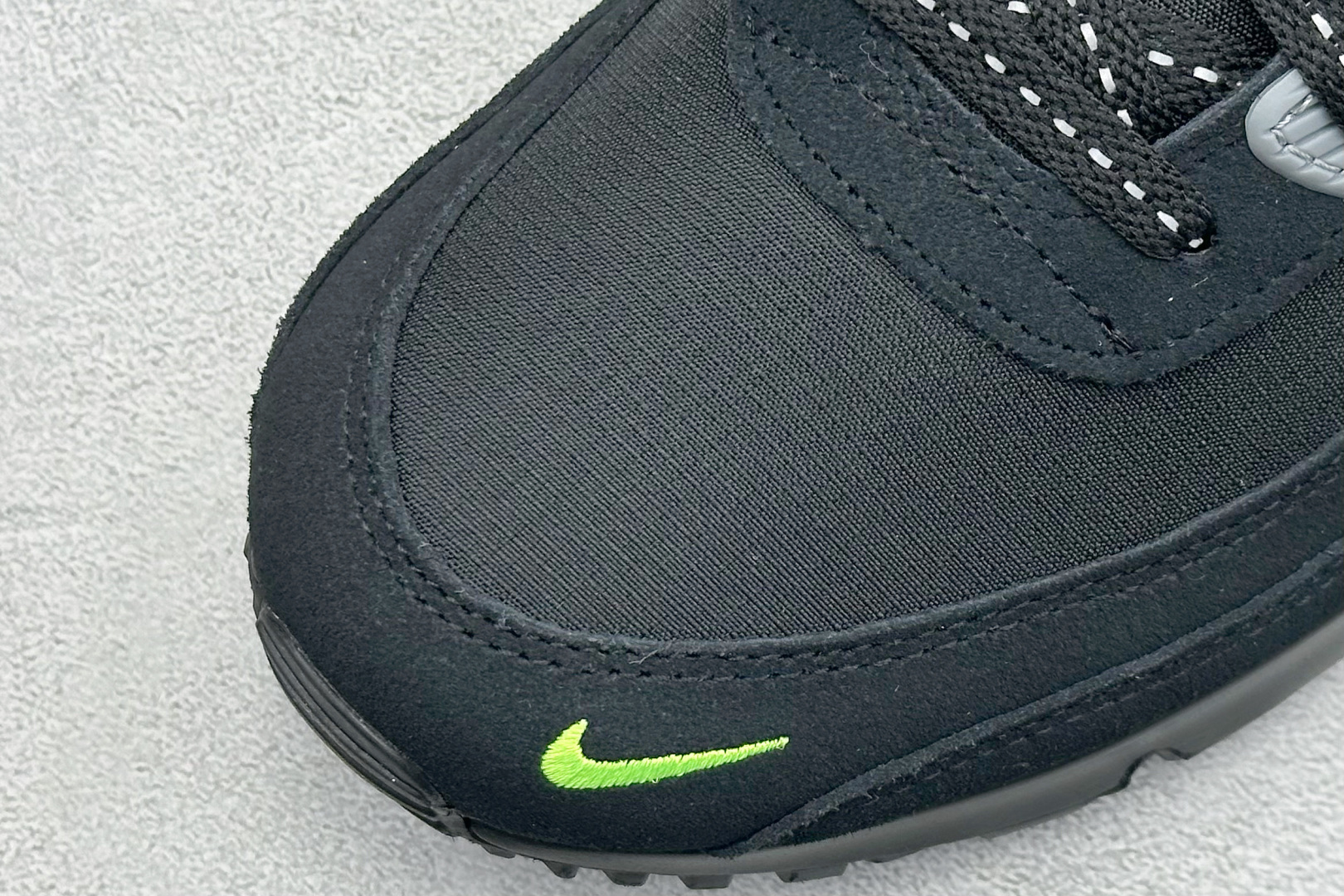 Nike Air Max 90 耐克复古气垫跑鞋 FQ2377-001