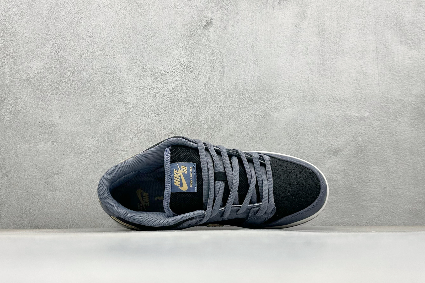 史诗级Nike Dunk SB Dunk Low ”Dark Smoke Grey” 烟雾色 低帮休闲滑板鞋 HF3063-002