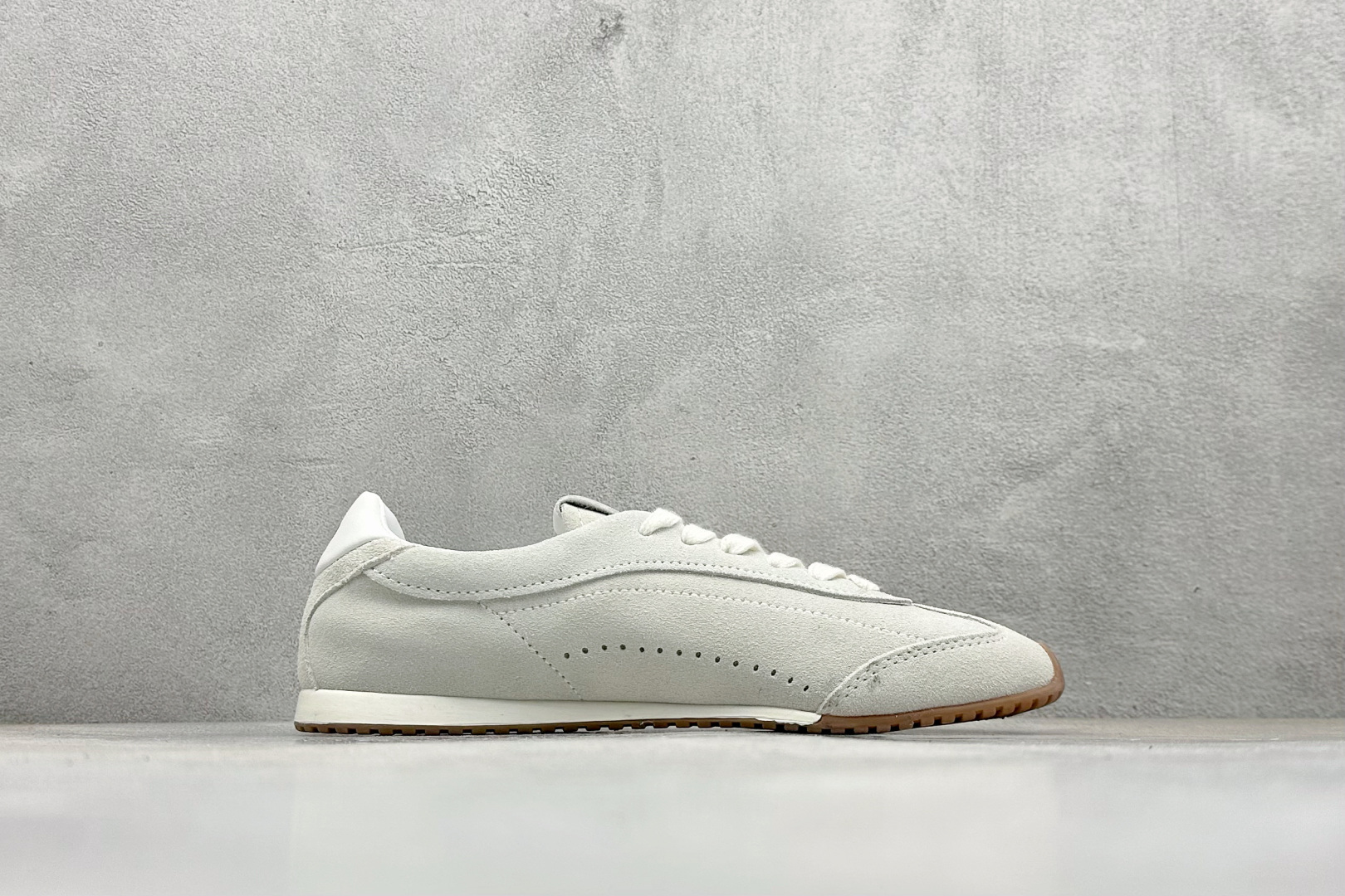 Alo Yoga Sunset Sneaker 徳训生活休闲鞋 AO891U