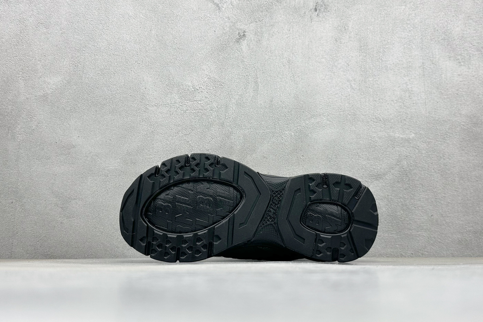 终端放店NY版MLB Chunky Runner Basic 厚底老爹厚底休闲运动慢跑鞋采用优质轻量克重