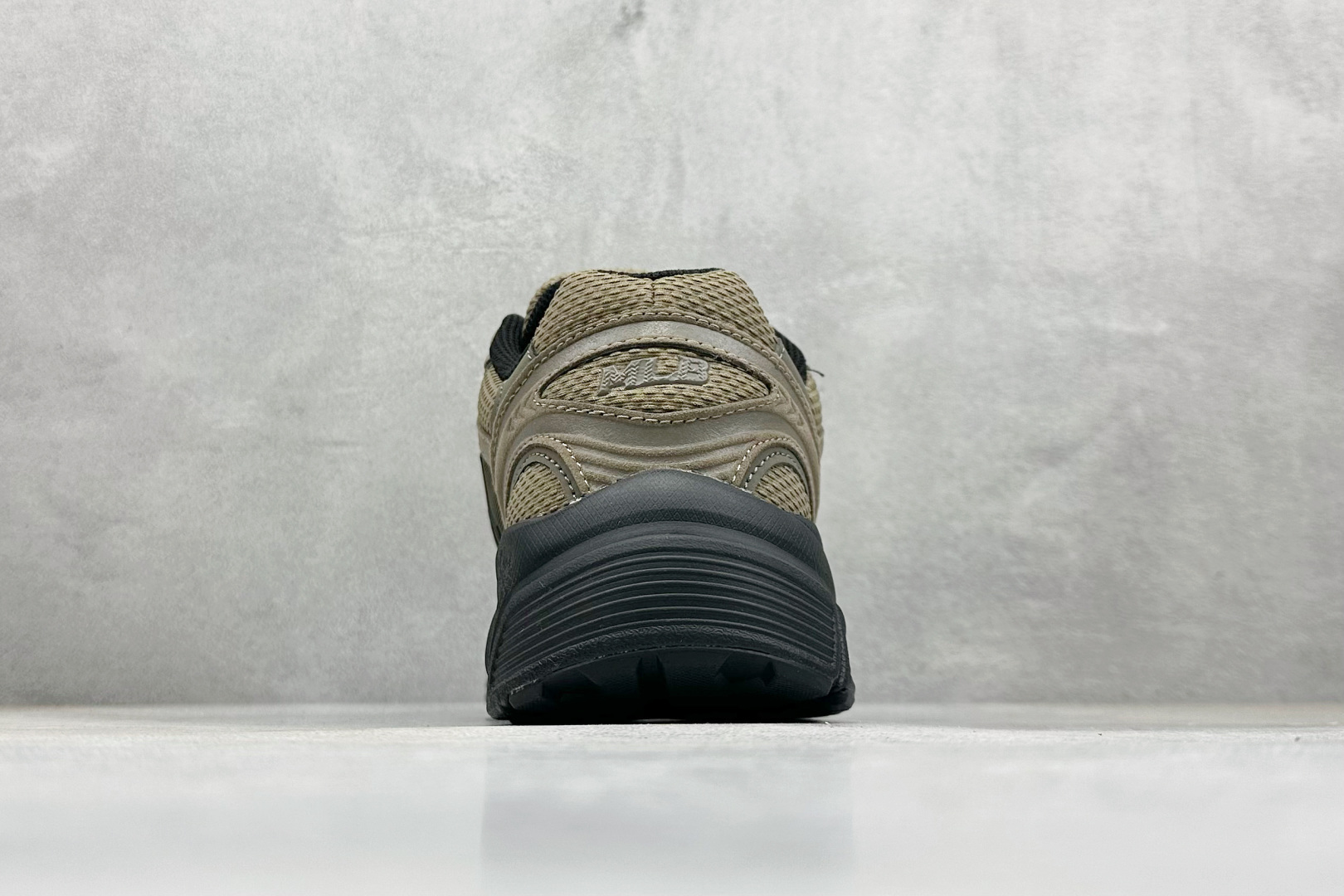 终端放店NY版MLB Chunky Runner Basic 厚底老爹厚底休闲运动慢跑鞋采用优质轻量克重