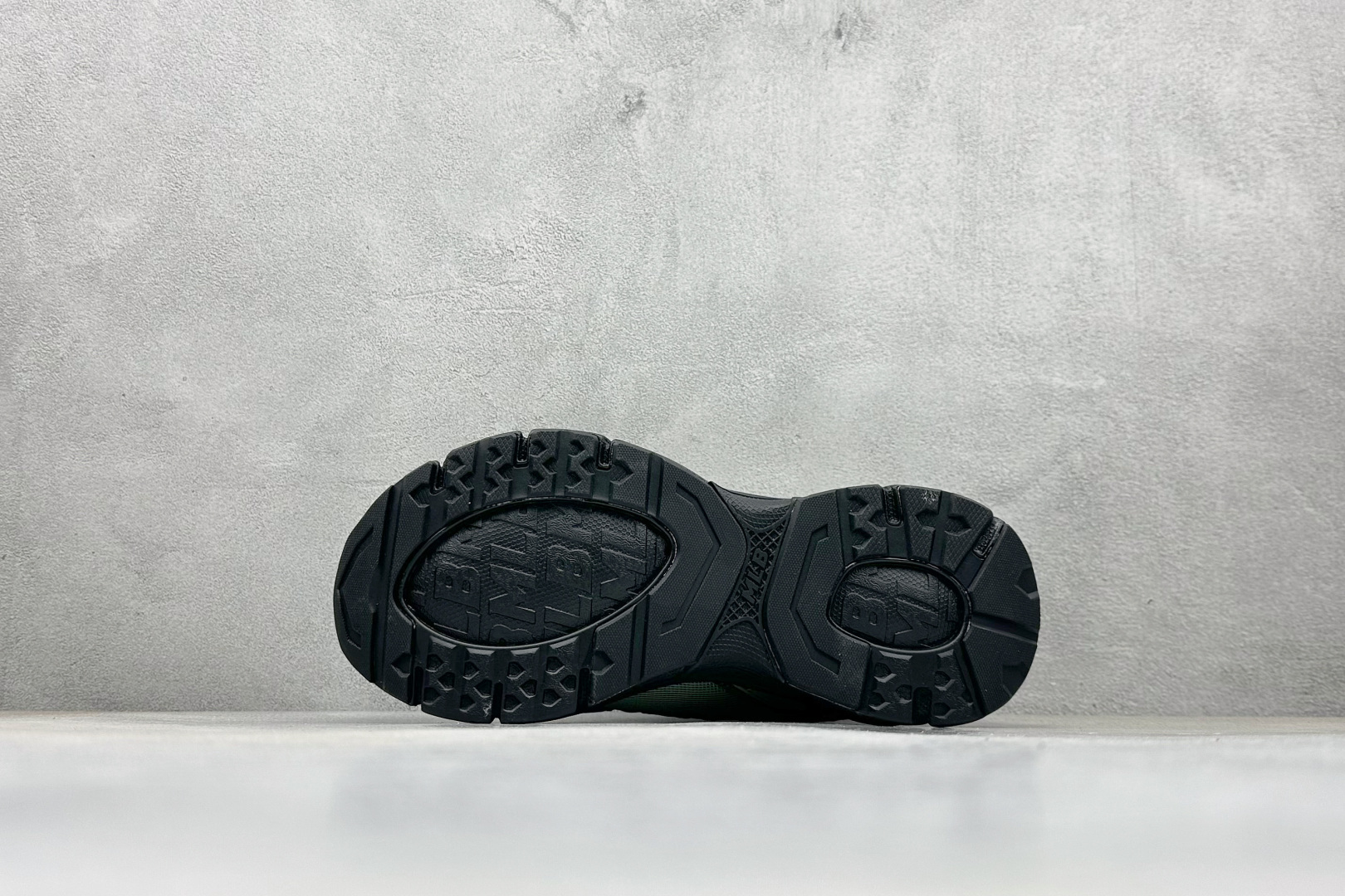 终端放店NY版MLB Chunky Runner Basic 厚底老爹厚底休闲运动慢跑鞋采用优质轻量克重