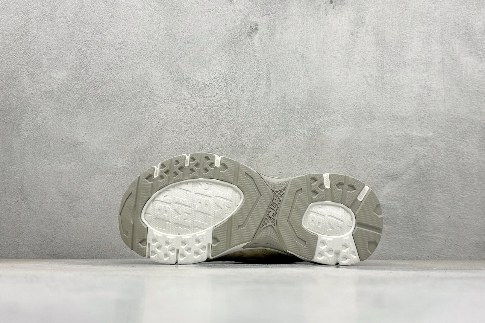 🌹NY版MLB Chunky Runner Basic 厚底老爹厚底休闲运动慢跑鞋采用优质轻量克重纤维移