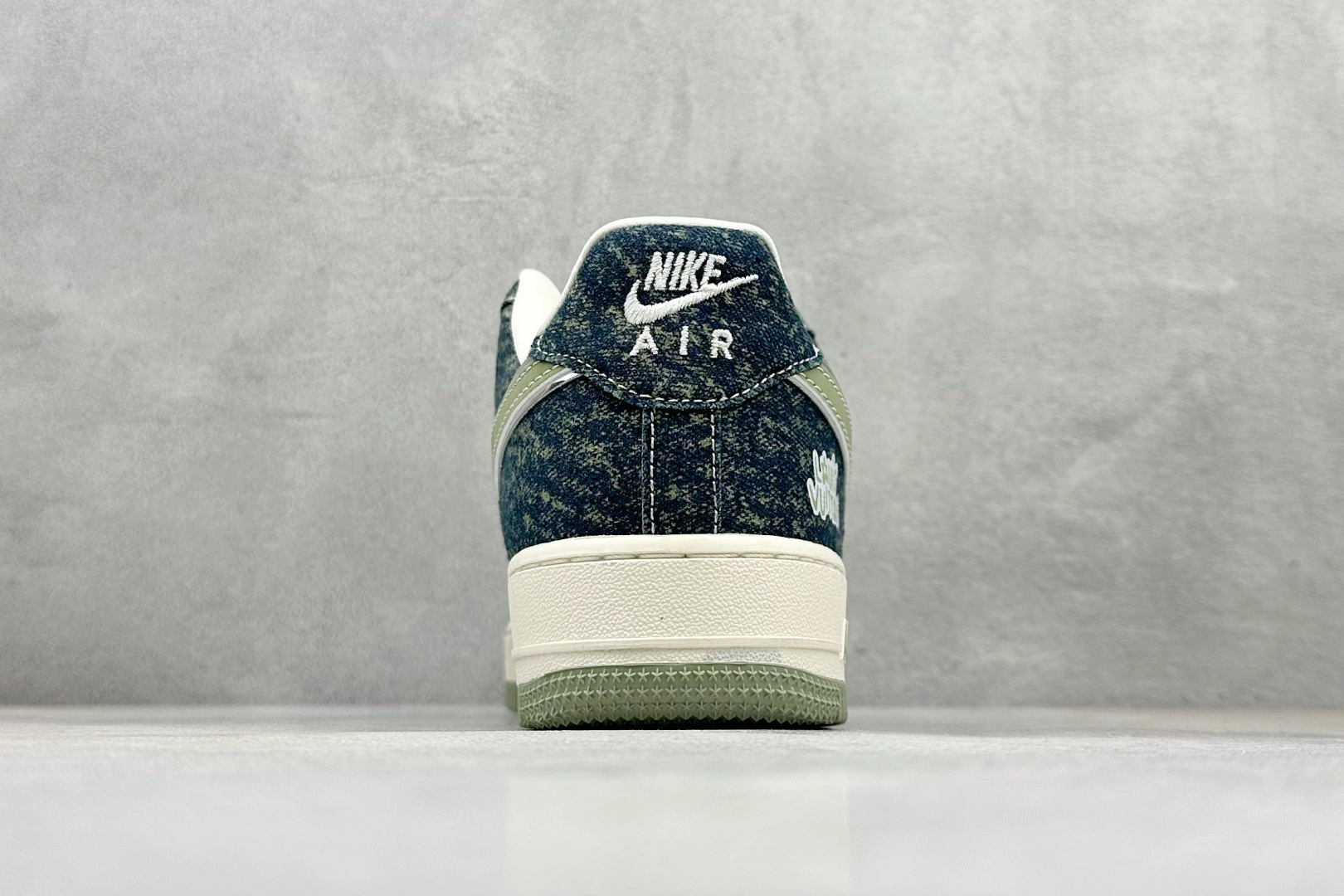 SC版Nike Air Force 1'07 Low 联名 青黛牛仔 空军一号低帮休闲板鞋 DX1888-098