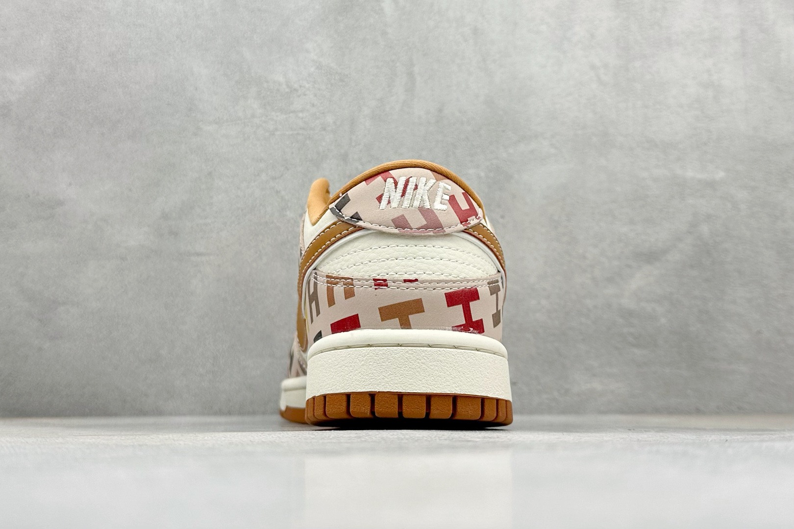 XC版Nike Jordan Air Jordan 1“古驰联名——多姿多彩” SR8888-012