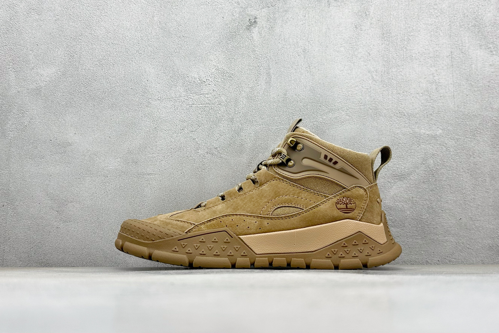 💰240
Timberland添柏岚/天伯伦户外中帮休闲马丁靴系列
广东大厂品质 原盒原包装
面料采用意大利🇮🇹顶级磨砂细纹牛皮
搭配防臭防腐真皮乳胶鞋垫
给您完美的穿着体验 质量考究耐穿
型男必备 专治不帅 高品质脚感一流
货号:TBA8368T997
尺码:39 40 41 42 43 44(皮鞋码)
编码:38