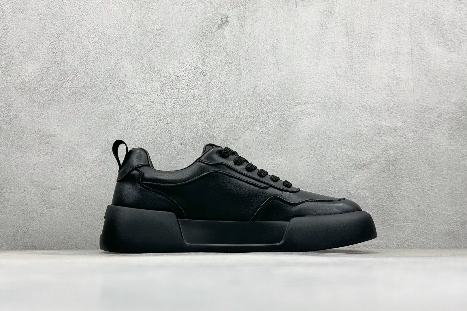 Ecco 爱步街头时尚户外系列黄景瑜同款真皮系带舒适板鞋 6353350-High Quatity Cheap Brand wholesale wholesaler seller Clothes Bags handbags Sneakers Top Fashion Clothing Shoes from China Factory Chinese suppliers best Quality Beautiful Price Ecco 爱步街头时尚户外系列黄景瑜同款真皮系带舒适板鞋 6353350