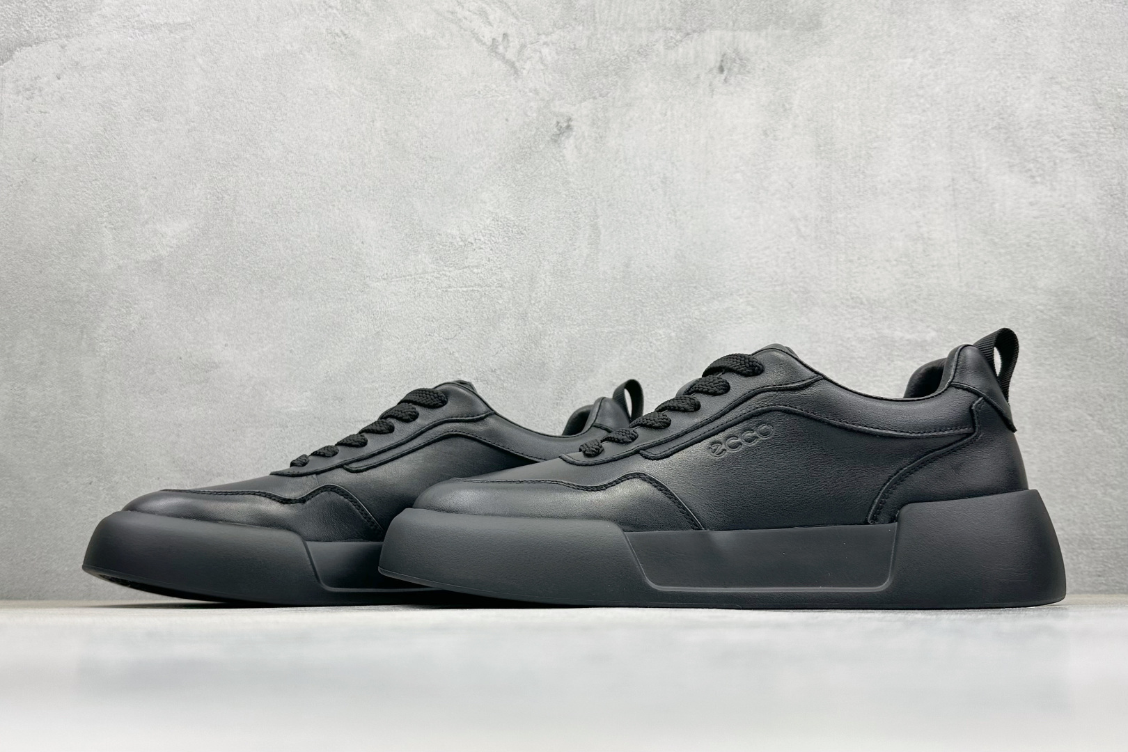 Ecco 爱步街头时尚户外系列黄景瑜同款真皮系带舒适板鞋 6353350-High Quatity Cheap Brand wholesale wholesaler seller Clothes Bags handbags Sneakers Top Fashion Clothing Shoes from China Factory Chinese suppliers best Quality Beautiful Price Ecco 爱步街头时尚户外系列黄景瑜同款真皮系带舒适板鞋 6353350