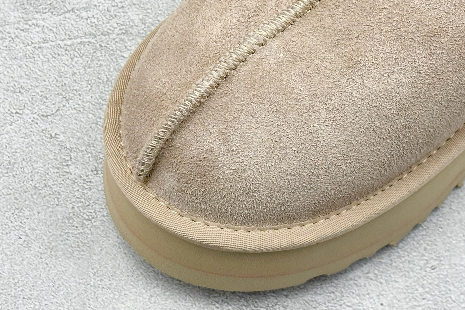 UGG 塔茨系列加厚款 穆勒风包头5CM半拖鞋 民族风秋冬雪地靴 羊皮毛一体高品质 1116128