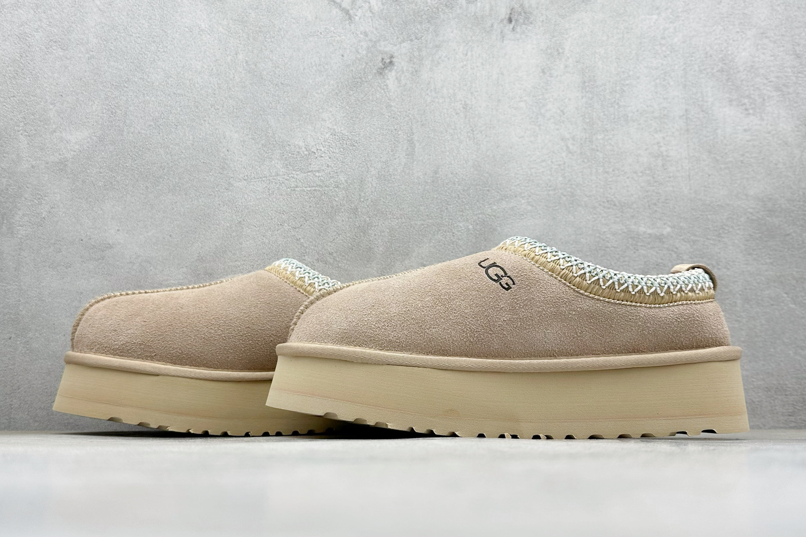 UGG 塔茨系列加厚款 穆勒风包头5CM半拖鞋 民族风秋冬雪地靴 羊皮毛一体高品质 1116128