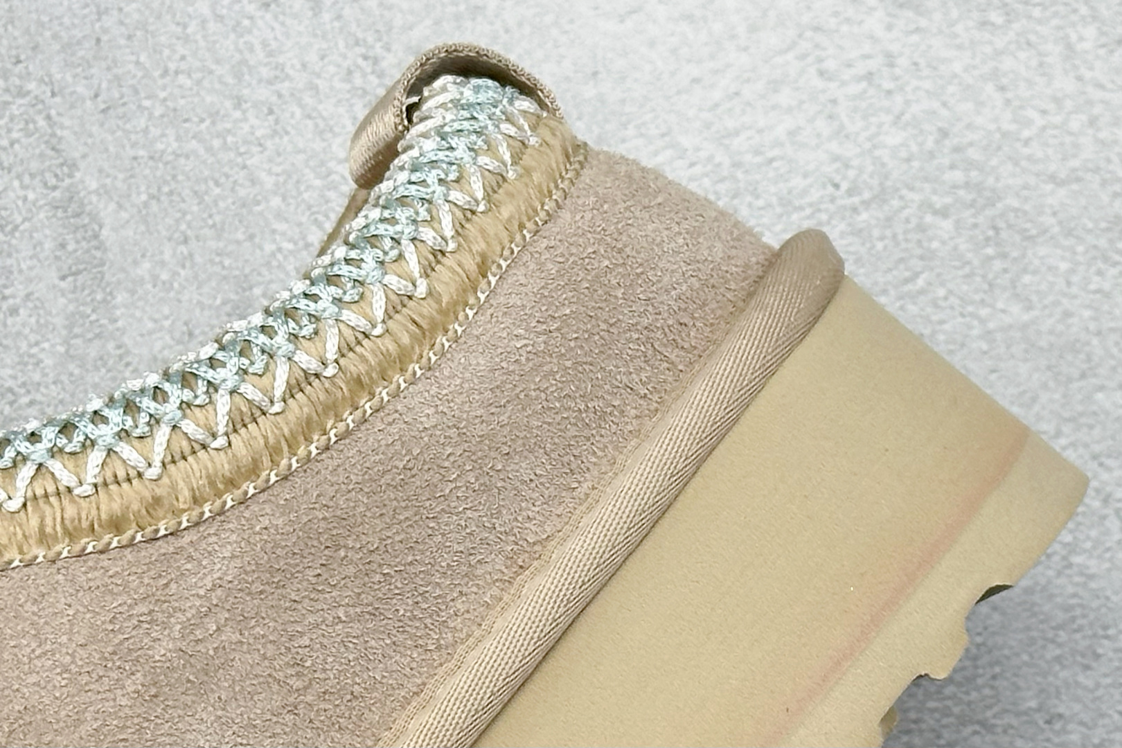 UGG 塔茨系列加厚款 穆勒风包头5CM半拖鞋 民族风秋冬雪地靴 羊皮毛一体高品质 1116128