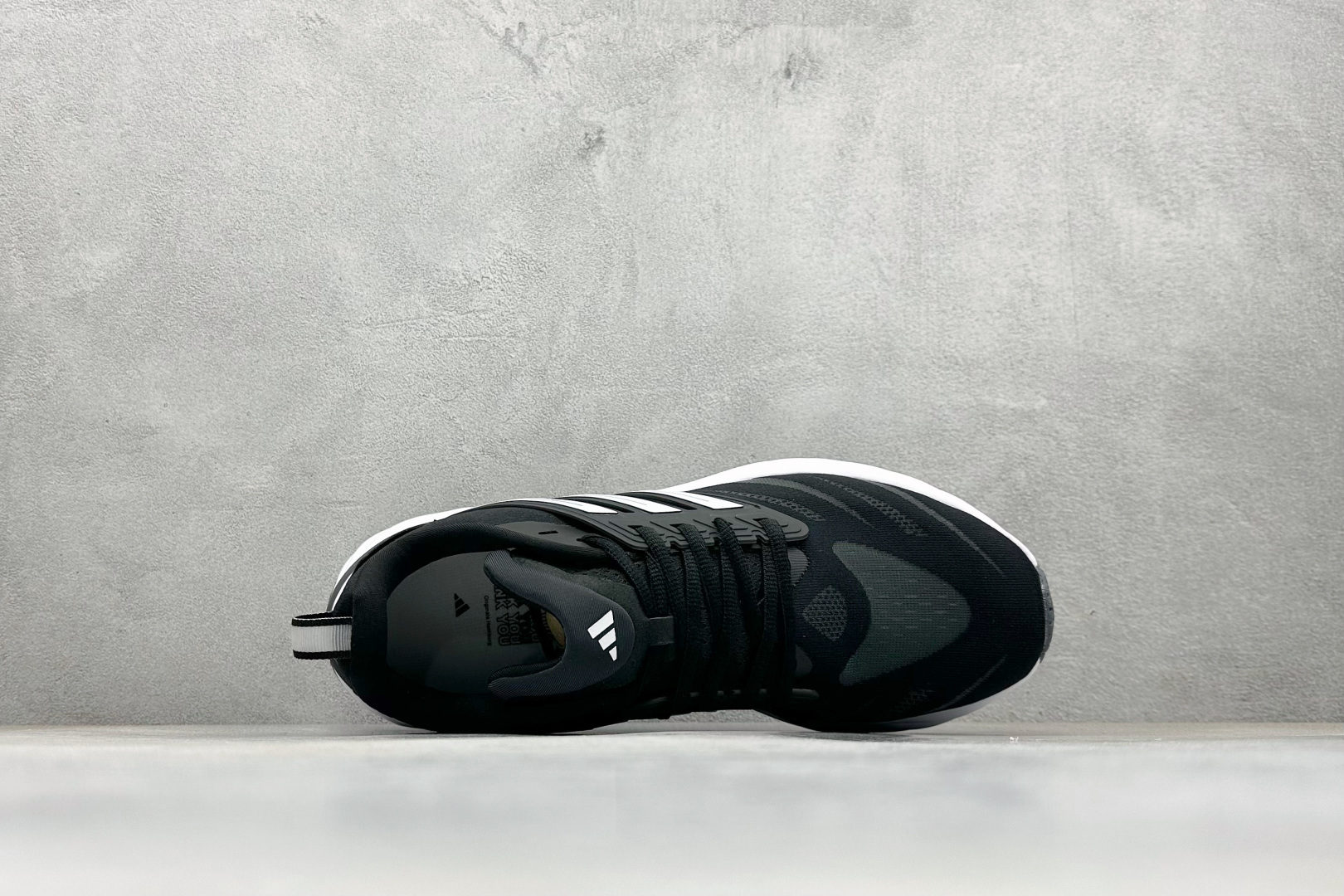 Adidas ADIPURE GLIDE 减震防滑耐磨透气低帮跑步鞋 D25811