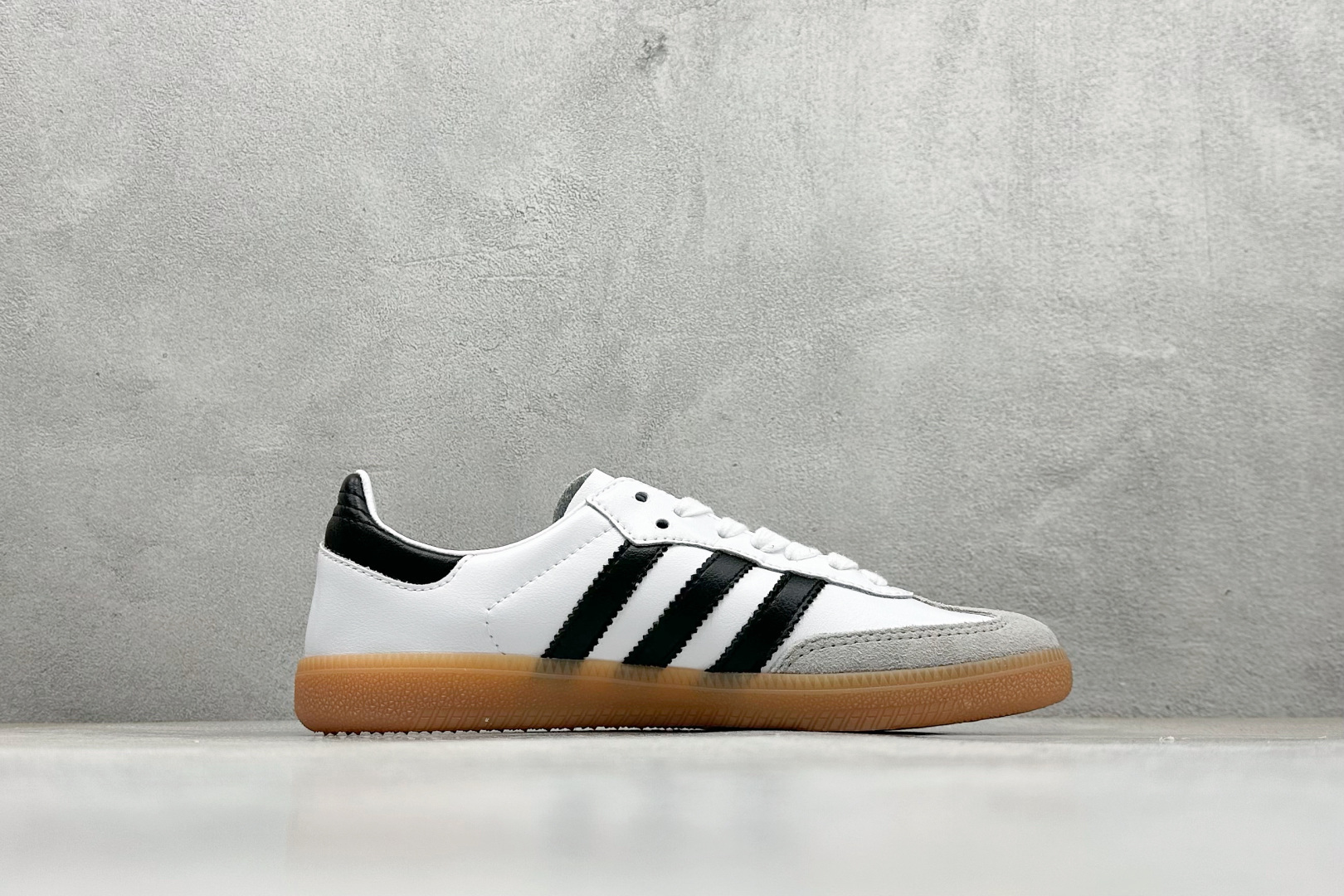 Adidas originals Samba 白黑 IF0642