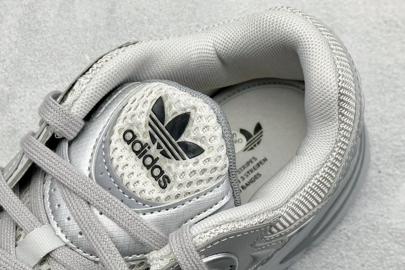 AD Originals Astir 灰白 复古运动休闲老爹慢跑鞋 GZ3569