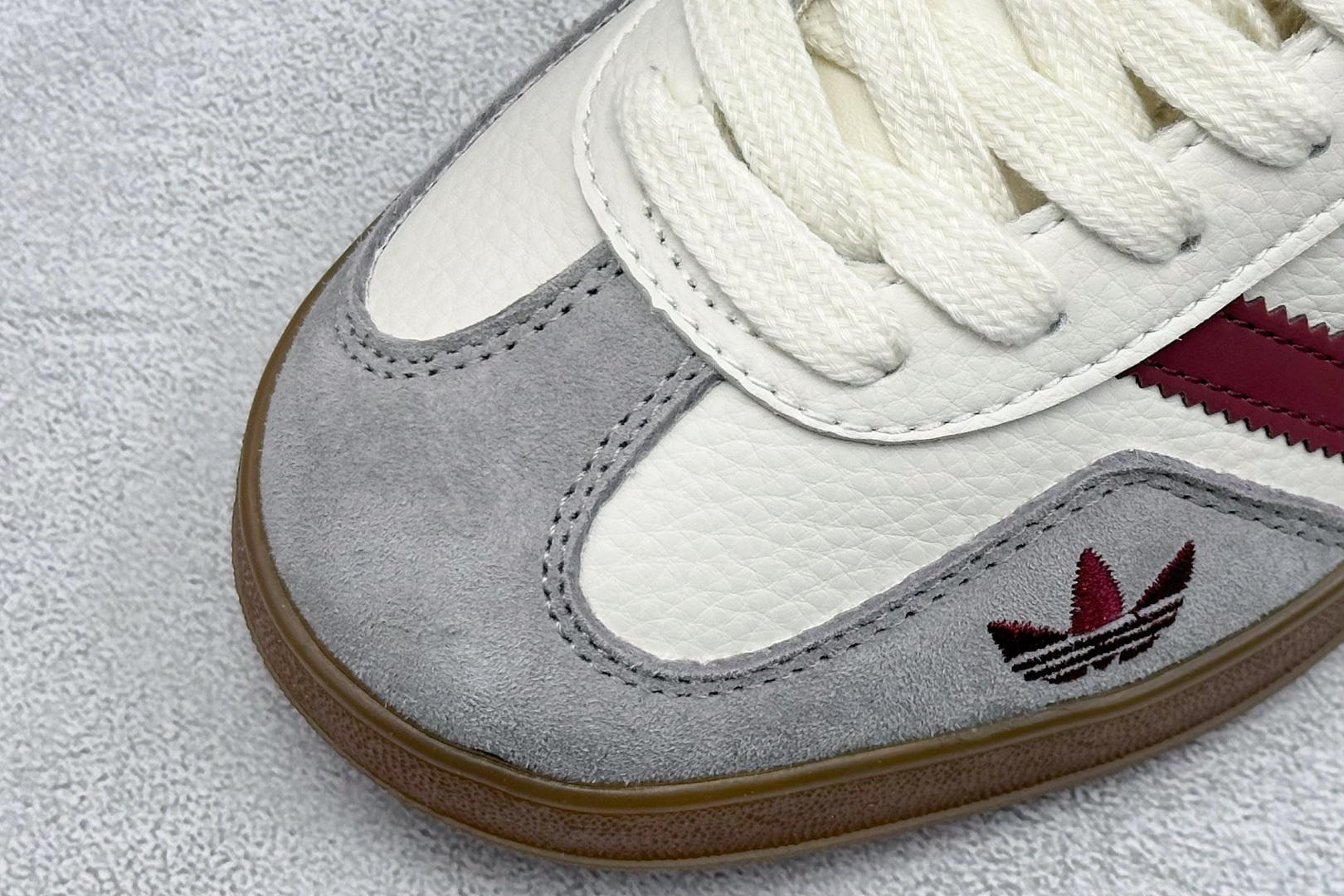 Adidas originals Samba x 樱桃联名 桑巴舞系列复古经典轻便板鞋 DM1234-006