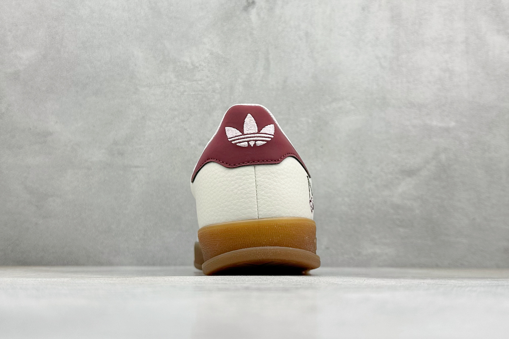 Adidas originals Samba x 樱桃联名 桑巴舞系列复古经典轻便板鞋 DM1234-006