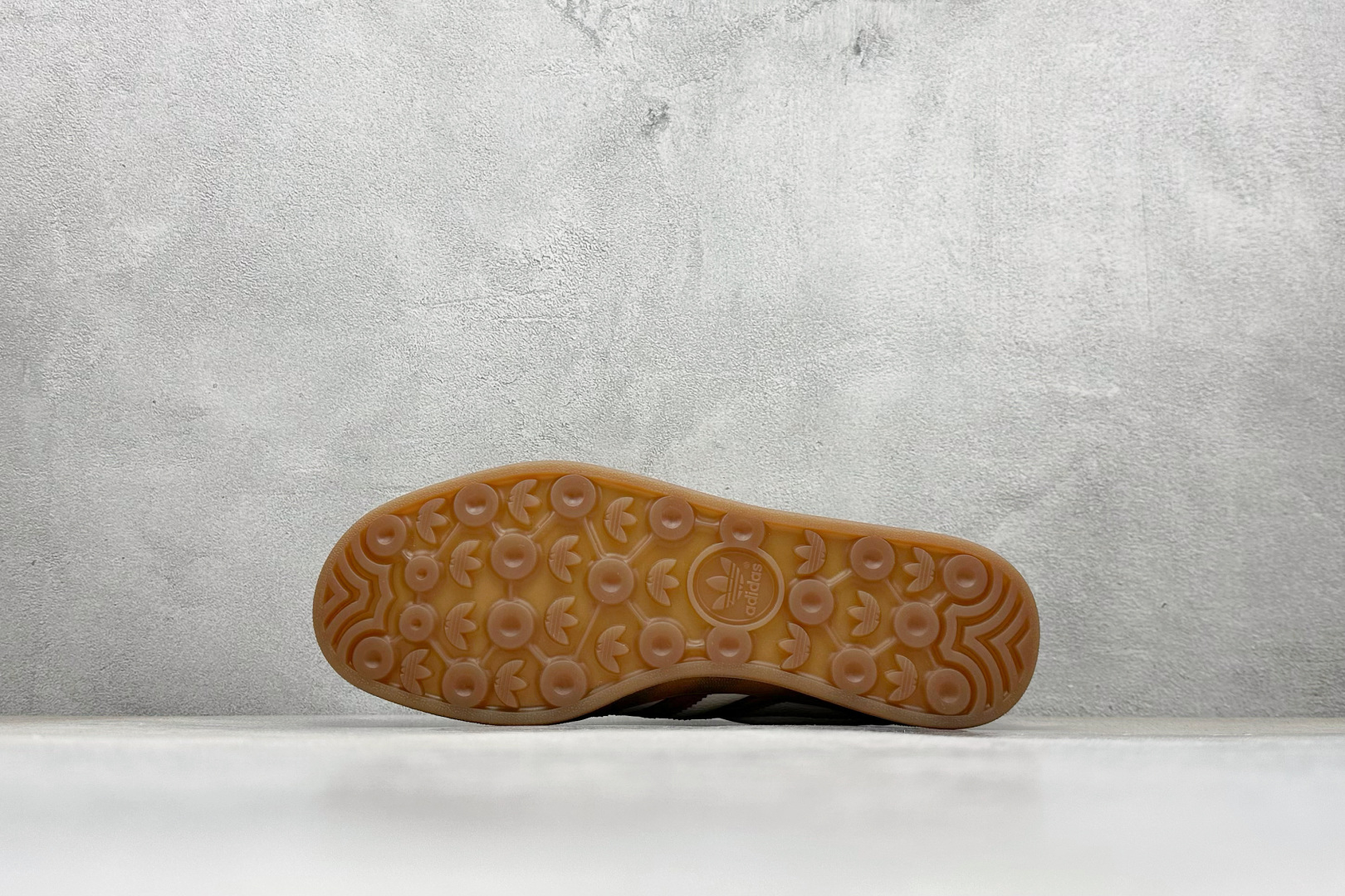 Adidas originals Samba x 樱桃联名 桑巴舞系列复古经典轻便板鞋 DM1234-006