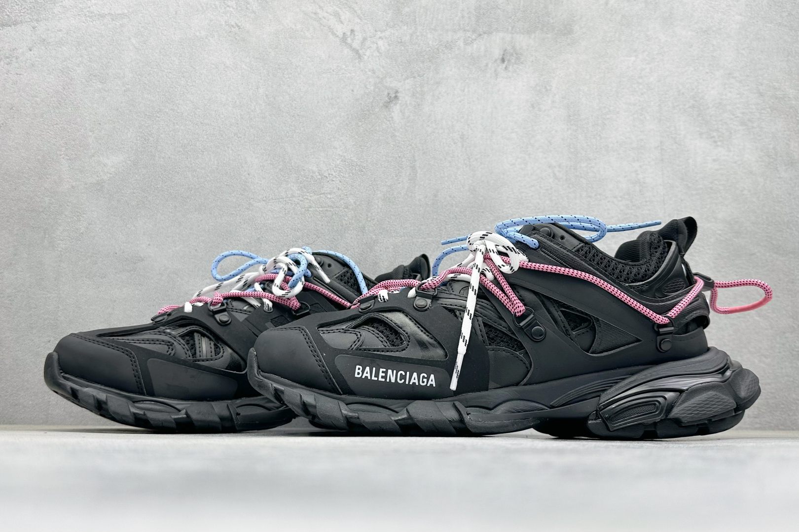 O Balenciaga Sneaker Tess s.Gomma 巴黎3.0 三代户外网面概念鞋 800592WTRHK