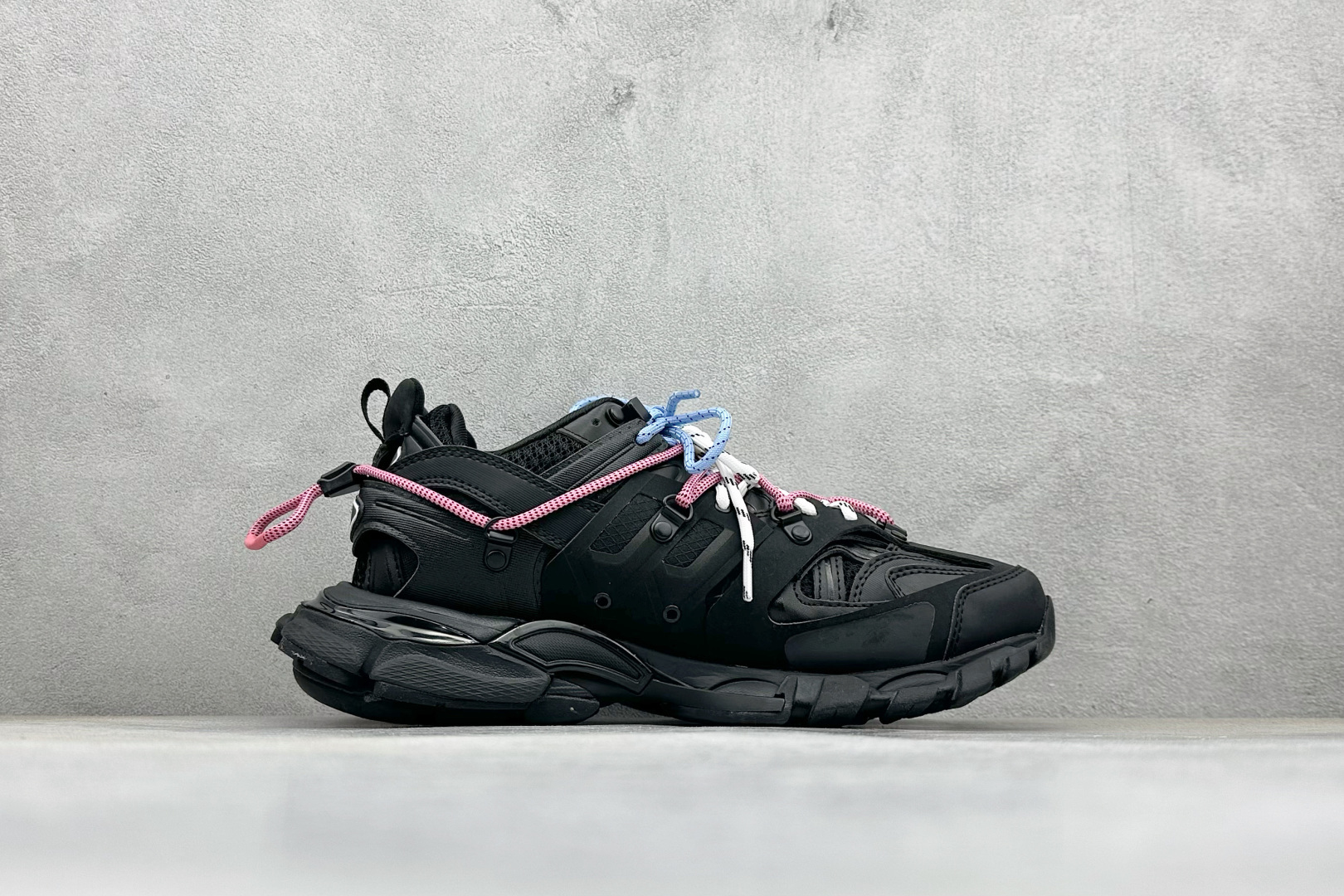 O Balenciaga Sneaker Tess s.Gomma 巴黎3.0 三代户外网面概念鞋 800592WTRHK