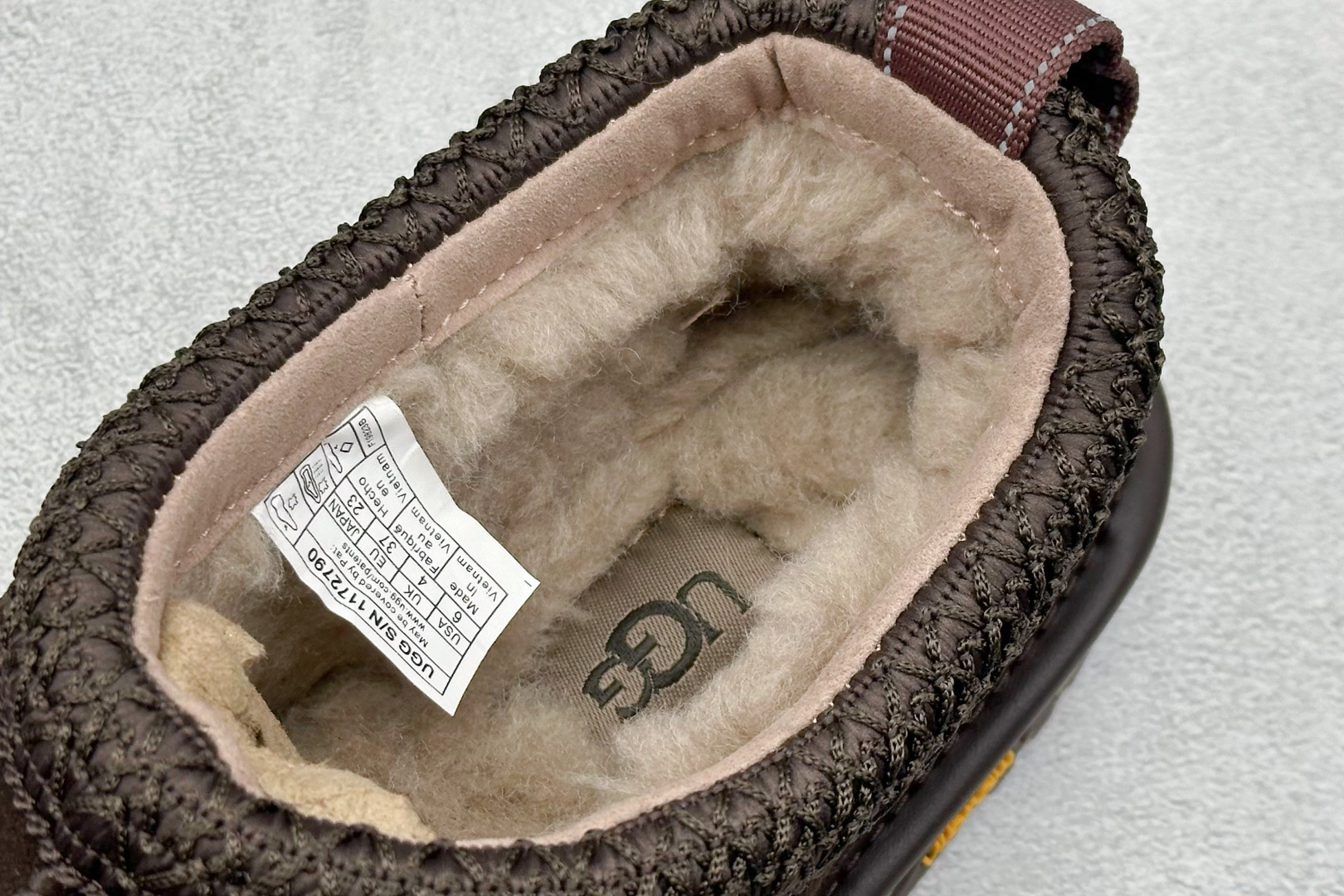 UGG Tasman GTX 冬季中性雪地鞋 1172790