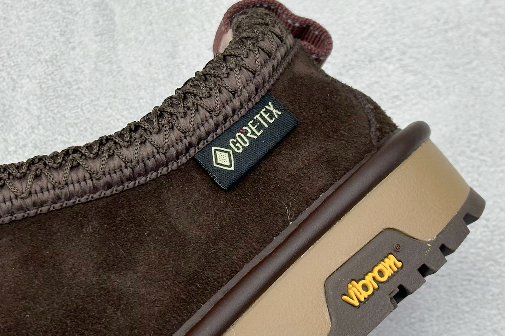 UGG Tasman GTX 冬季中性雪地鞋 1172790