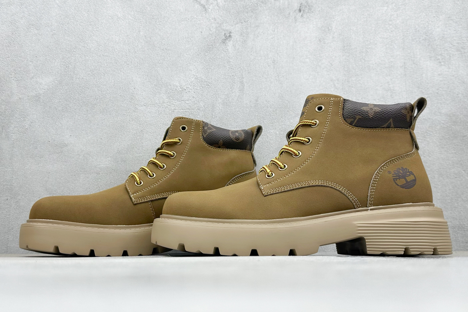 LV x Timberland LV联名添柏岚休闲大黄靴 VL2168