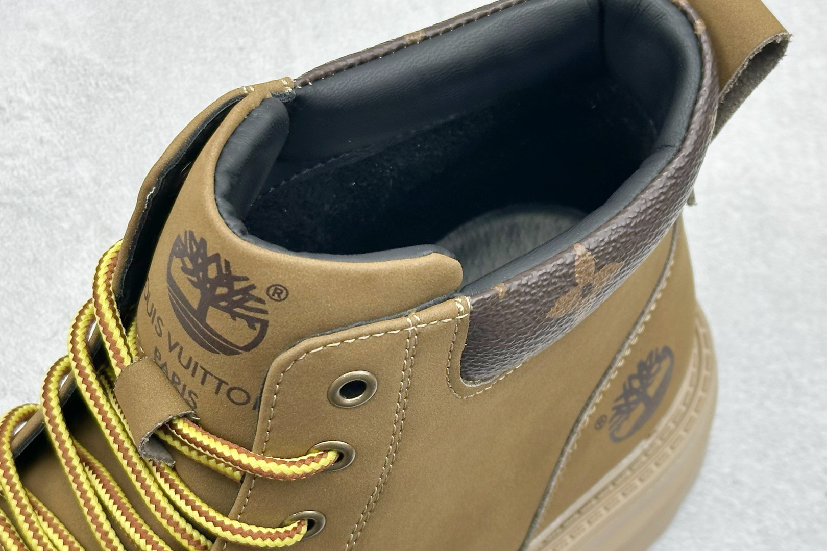 LV x Timberland LV联名添柏岚休闲大黄靴 VL2168