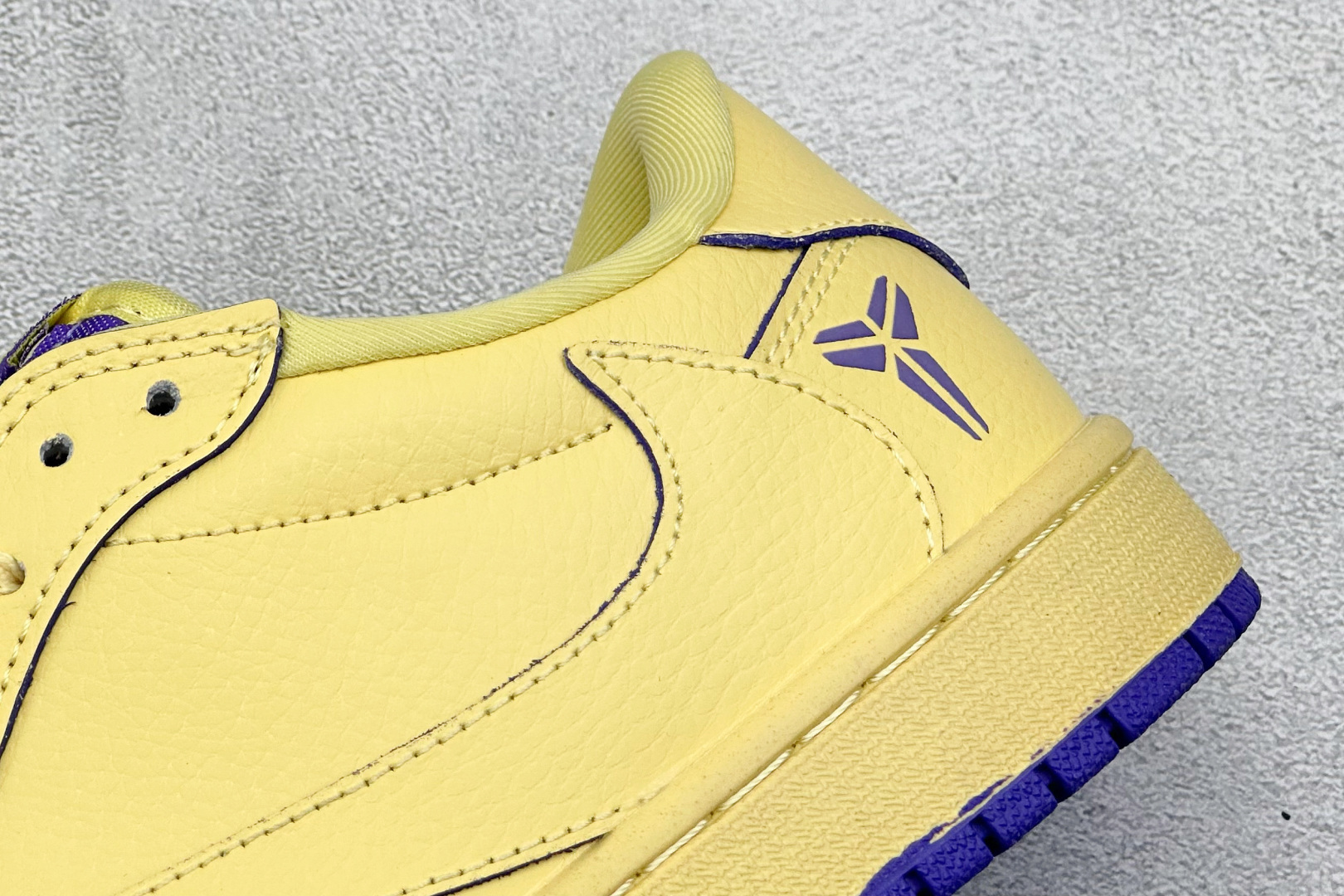 Travis Scott x Jordan 1 Low “科比限定” 高端定制 乔丹倒勾低帮休闲板鞋 LD2028-037