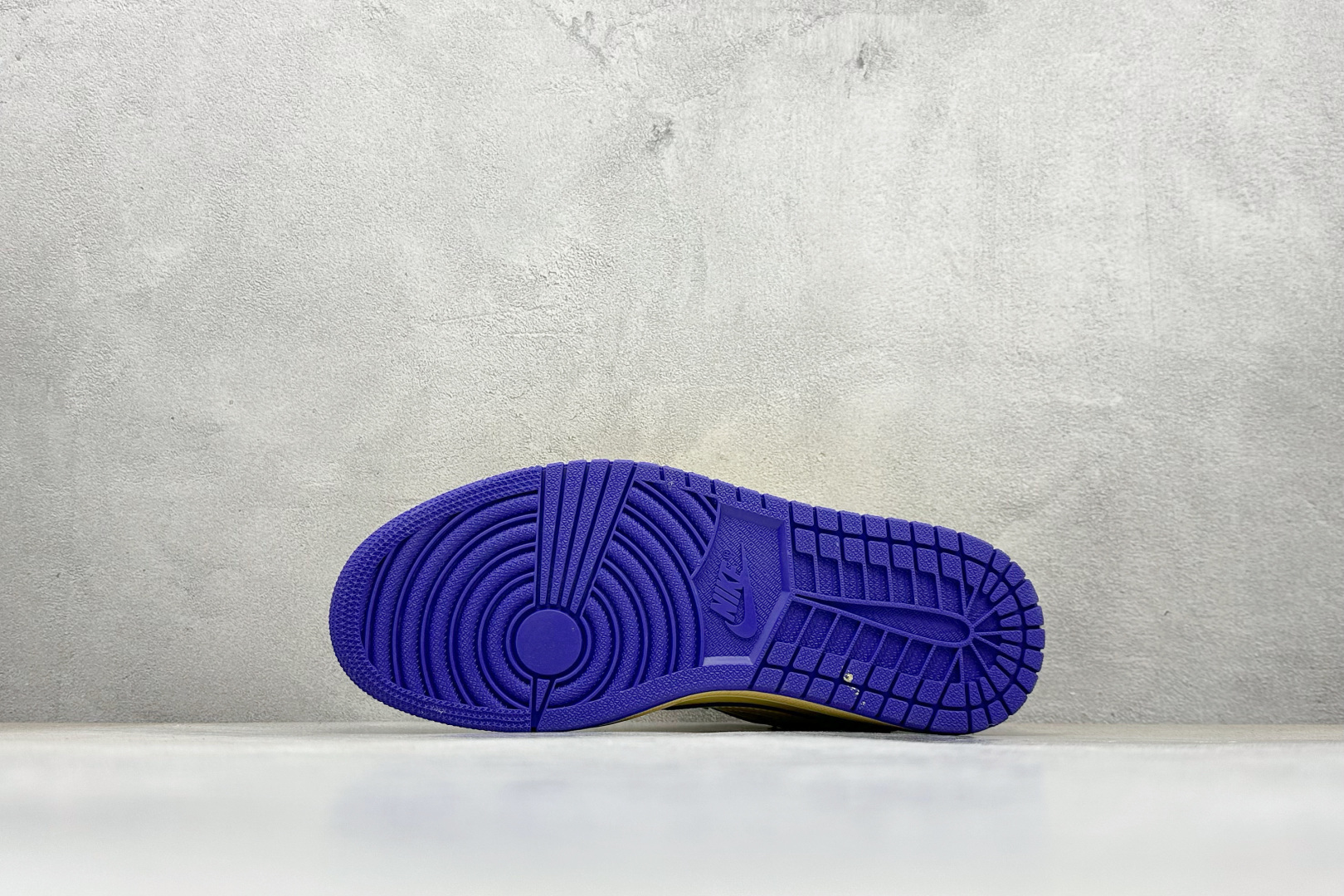 Travis Scott x Jordan 1 Low “科比限定” 高端定制 乔丹倒勾低帮休闲板鞋 LD2028-037