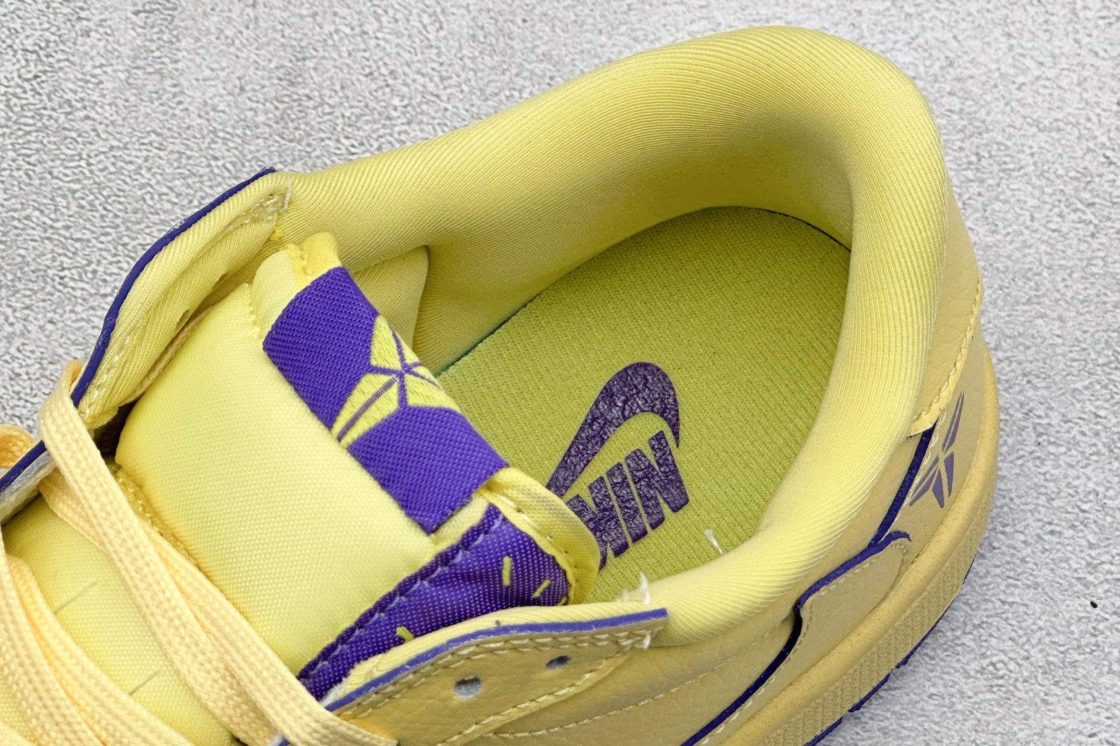 Travis Scott x Jordan 1 Low “科比限定” 高端定制 乔丹倒勾低帮休闲板鞋 LD2028-037