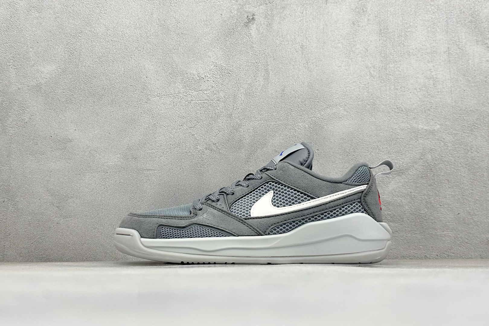 💰160 NK Air JORDAN CMFT ERA 复古单品 模具数据档案开发制造 纯粹还原公司版型鞋型 公司正确鞋面纹路 中底Formula 23缓震系统原厂鞋舌厚度海绵 原厂高频侧边字体模油墨印刷 原厂高弹材质鞋垫 回弹性跟公司一致 原中底布缝合走线以及注脚孔和钢印 官方货号：HJ6777-005 尺码：36-46 编码：30