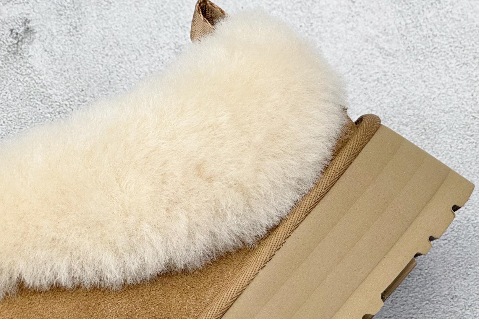 UGG 秋季女士舒适厚底一脚蹬 休闲乐福鞋懒人毛毛鞋明星同款 Tazzelle 塔茨勒便鞋 1171393