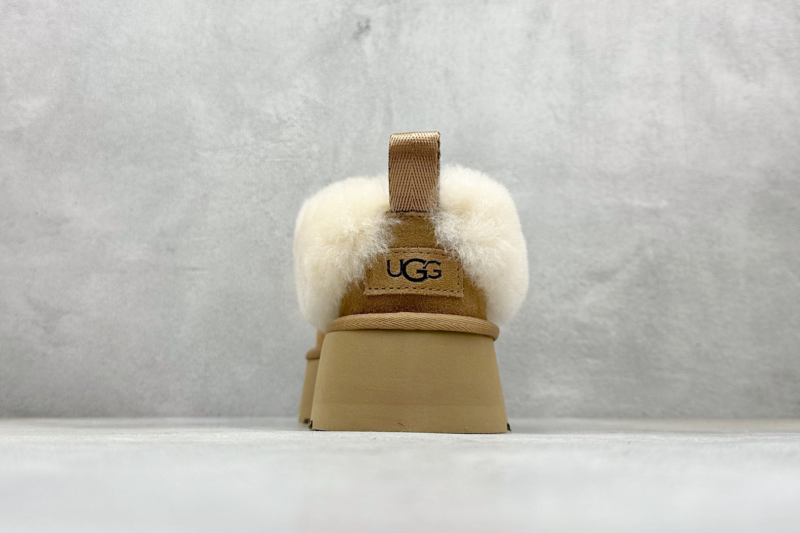 UGG 秋季女士舒适厚底一脚蹬 休闲乐福鞋懒人毛毛鞋明星同款 Tazzelle 塔茨勒便鞋 1171393