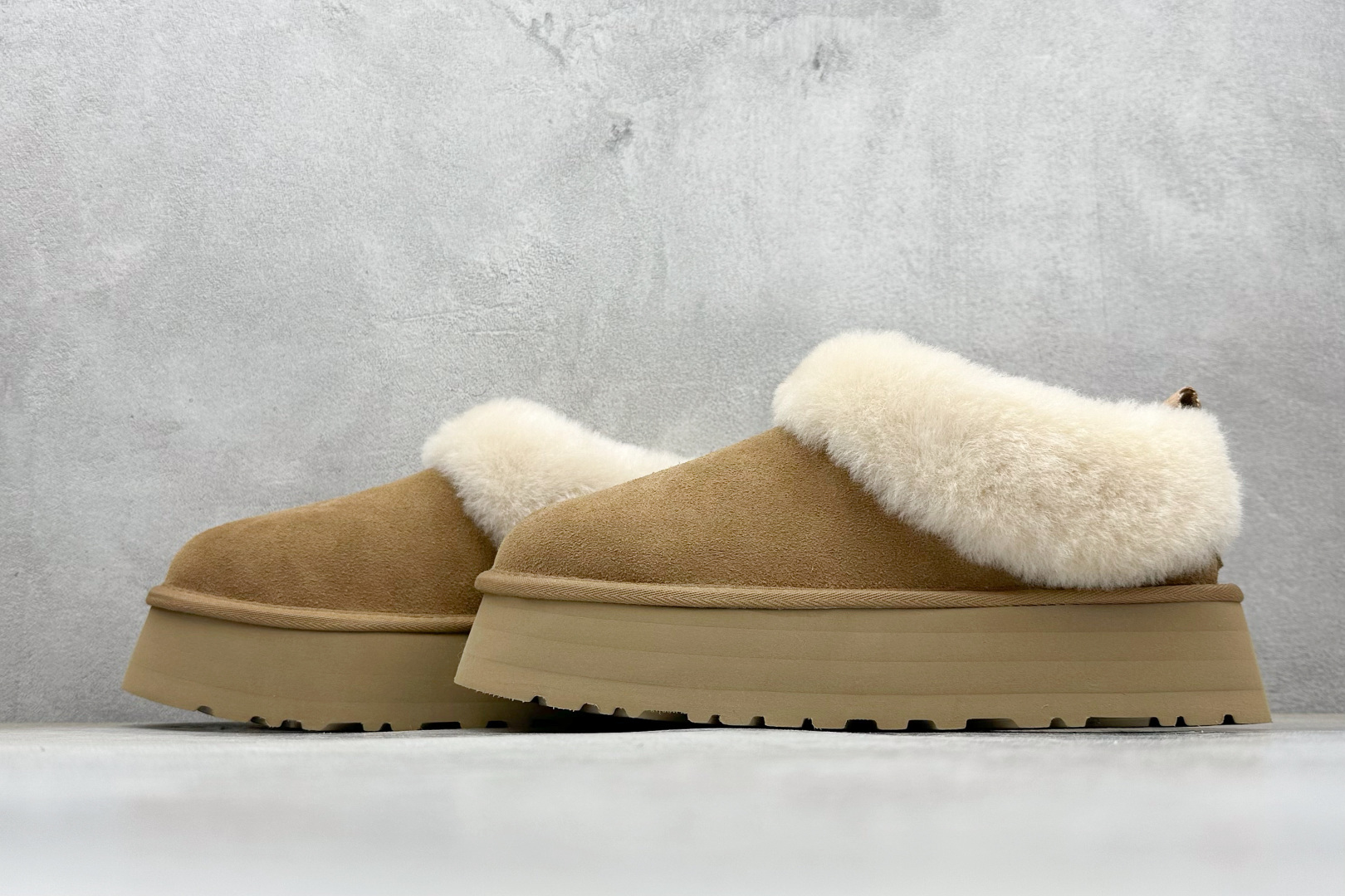 UGG 秋季女士舒适厚底一脚蹬 休闲乐福鞋懒人毛毛鞋明星同款 Tazzelle 塔茨勒便鞋 1171393