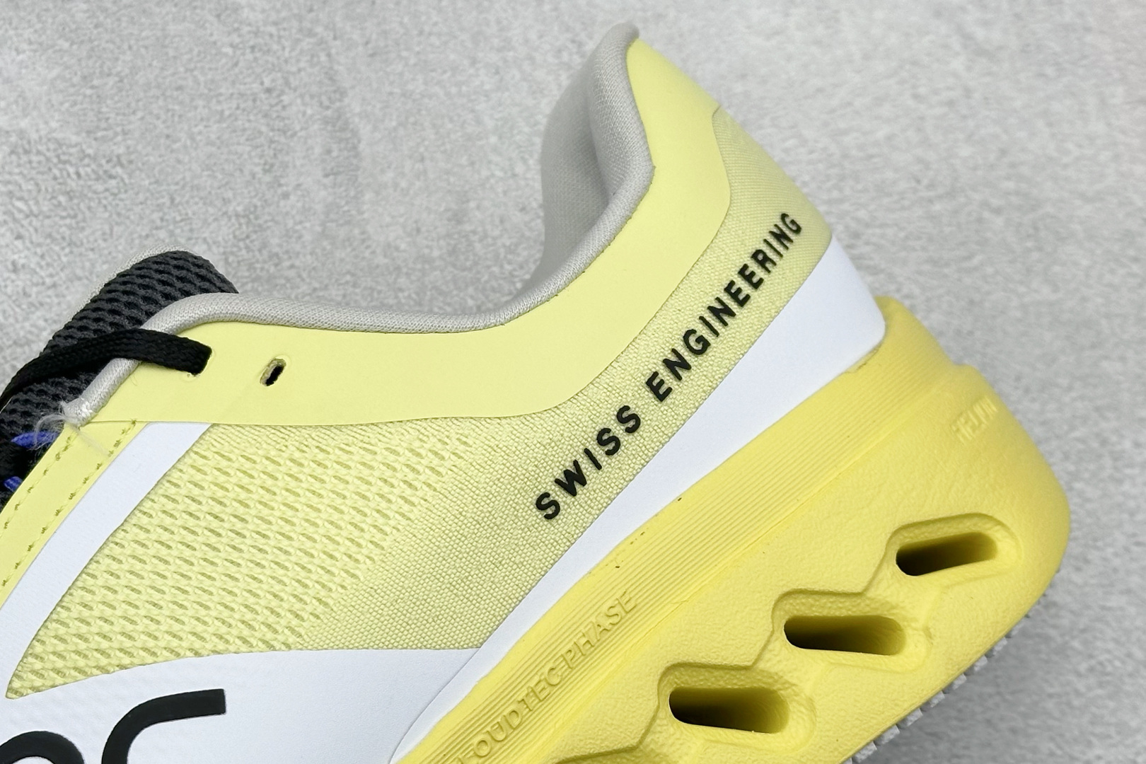 XD版On昂跑 Cloudsurfer Next 舒适百搭防滑耐磨低帮休闲跑步鞋 3MF1032