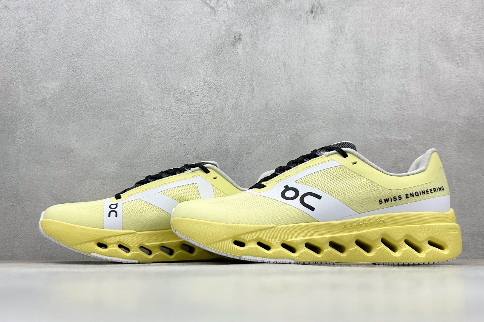 XD版On昂跑 Cloudsurfer Next 舒适百搭防滑耐磨低帮休闲跑步鞋 3MF1032