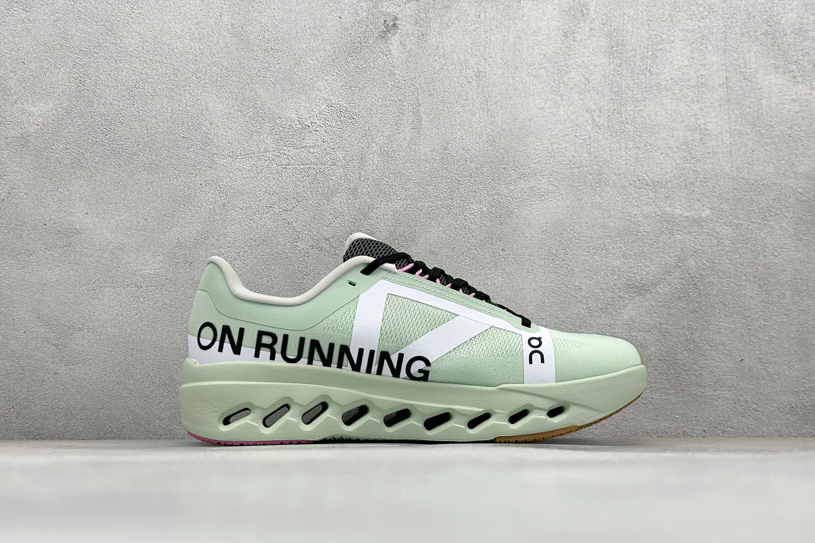 XD版On昂跑 Cloudsurfer Next 舒适百搭防滑耐磨低帮休闲跑步鞋 3MF1032