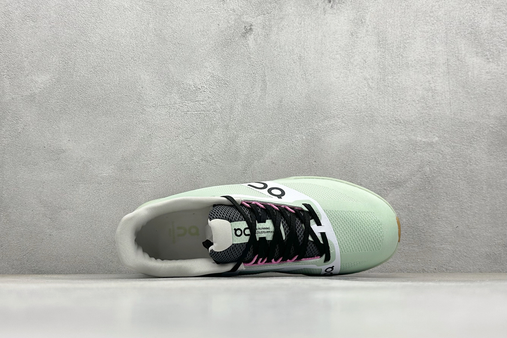 XD版On昂跑 Cloudsurfer Next 舒适百搭防滑耐磨低帮休闲跑步鞋 3MF1032