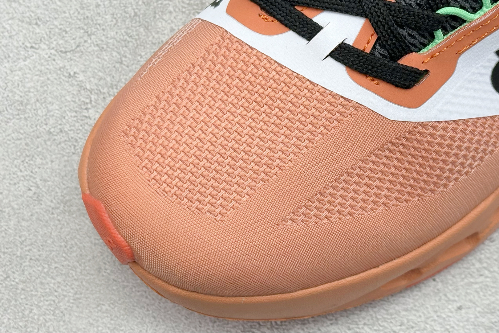 XD版On昂跑 Cloudsurfer Next 舒适百搭防滑耐磨低帮休闲跑步鞋 3MF1032