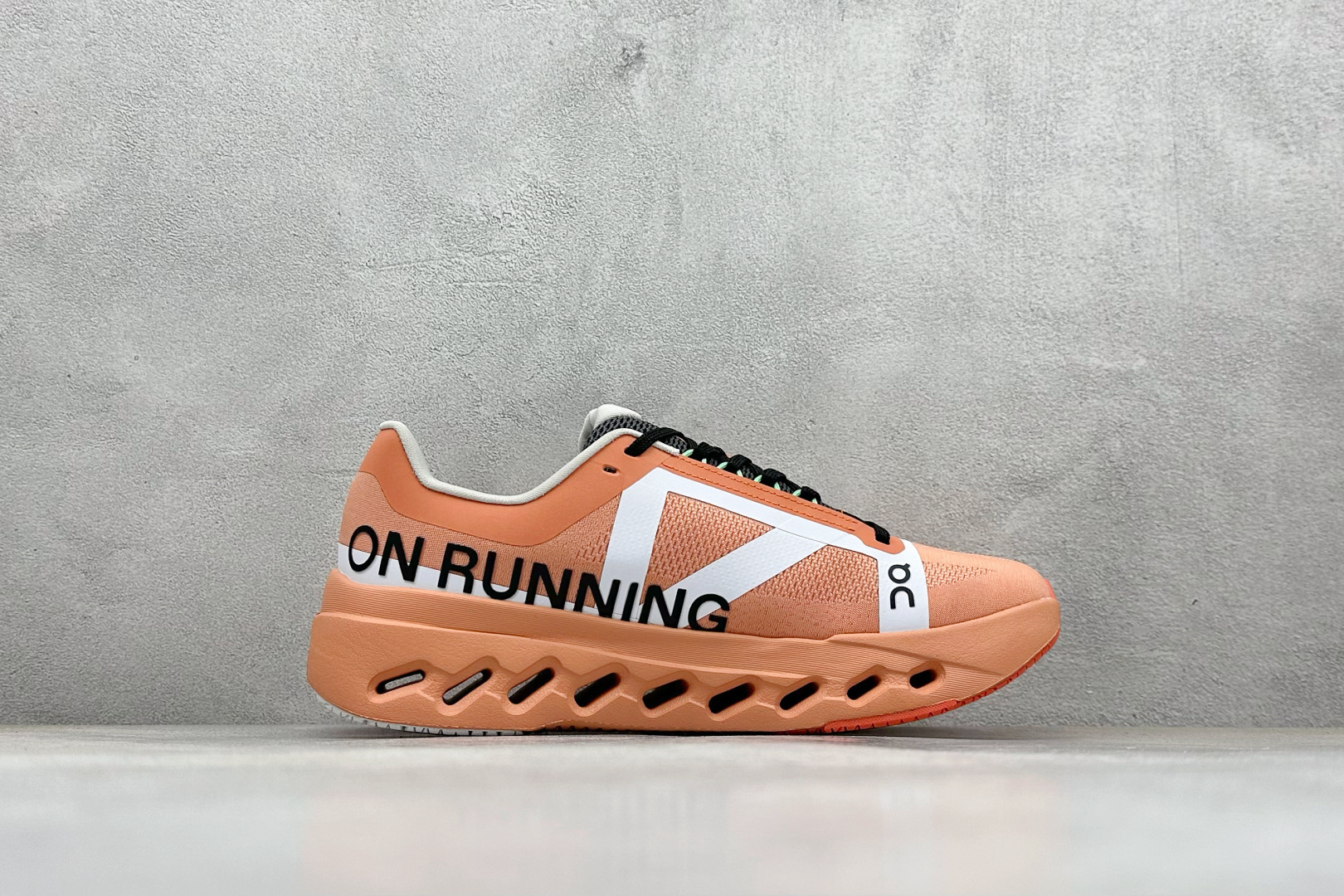 XD版On昂跑 Cloudsurfer Next 舒适百搭防滑耐磨低帮休闲跑步鞋 3MF1032