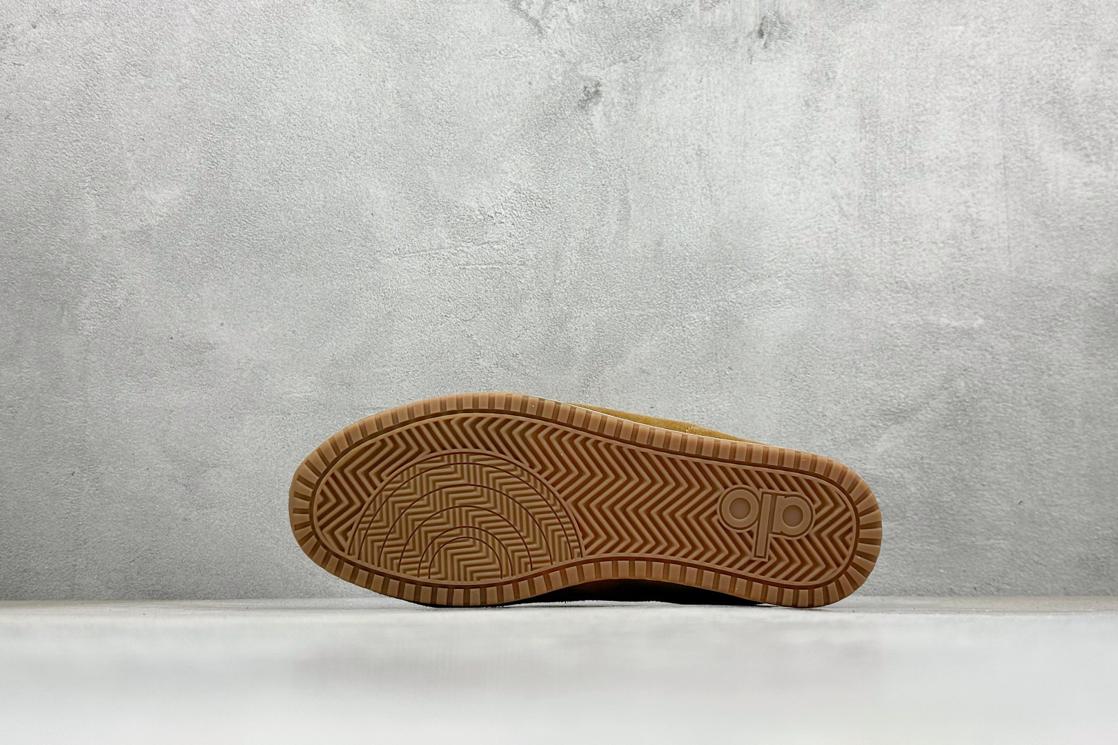 GX版Alo Yoga Sunset Sneaker 徳训生活休闲鞋 A0891U