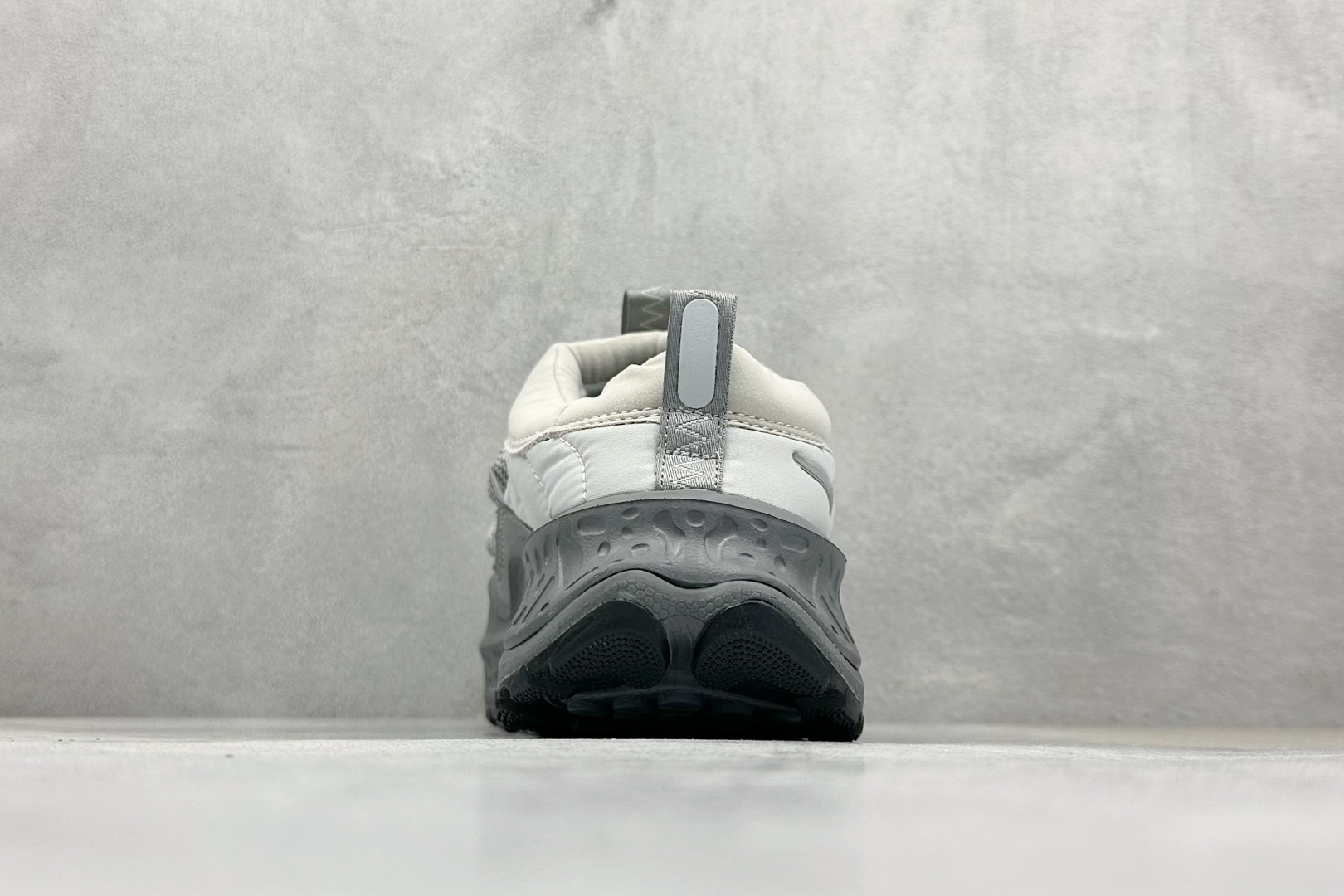 🌾 HOKA ONE ONE Ora Primo 内里薄绒 秋冬季保暖半拖这款鞋无论从脚感上 设计上都是