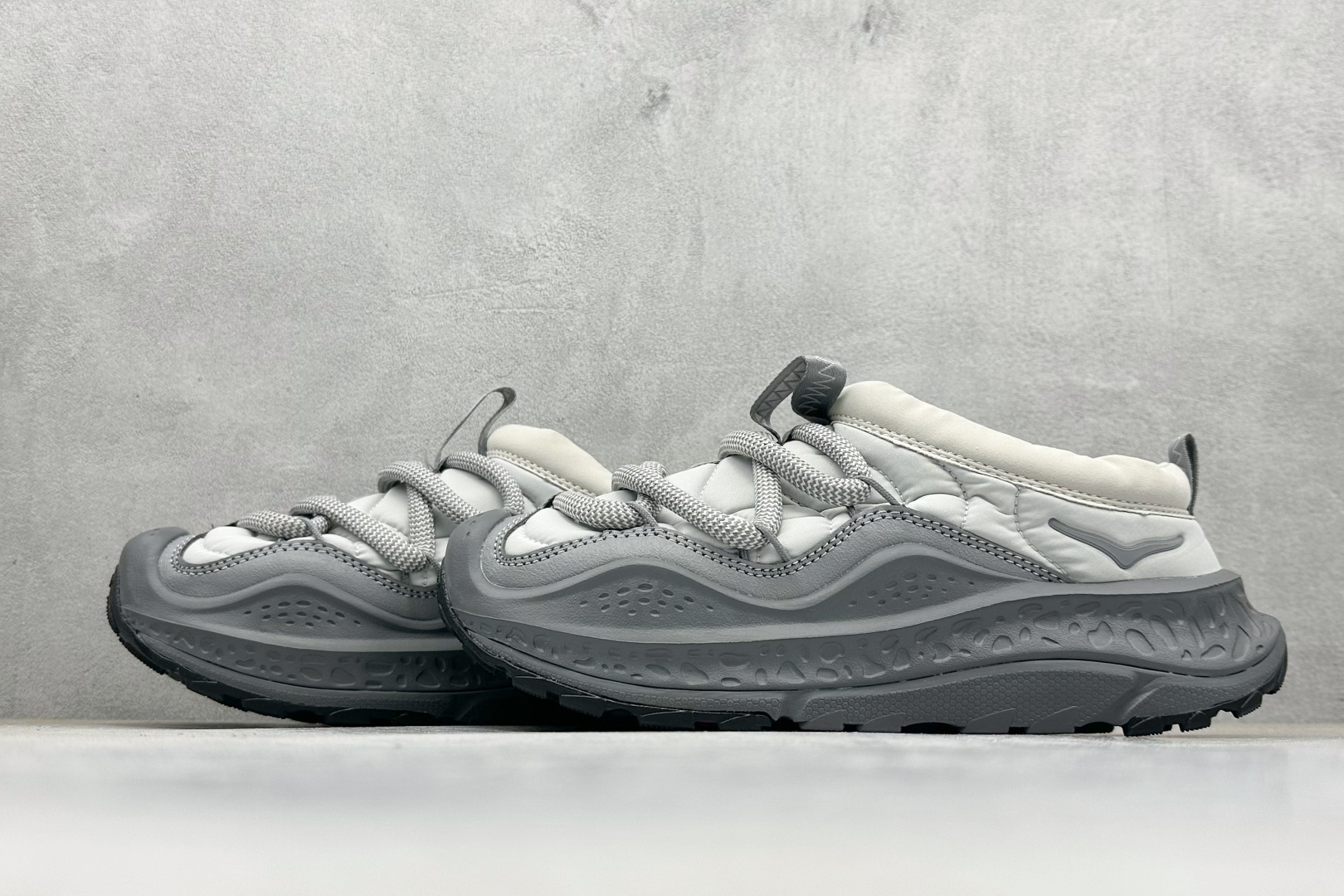 🌾 HOKA ONE ONE Ora Primo 内里薄绒 秋冬季保暖半拖这款鞋无论从脚感上 设计上都是