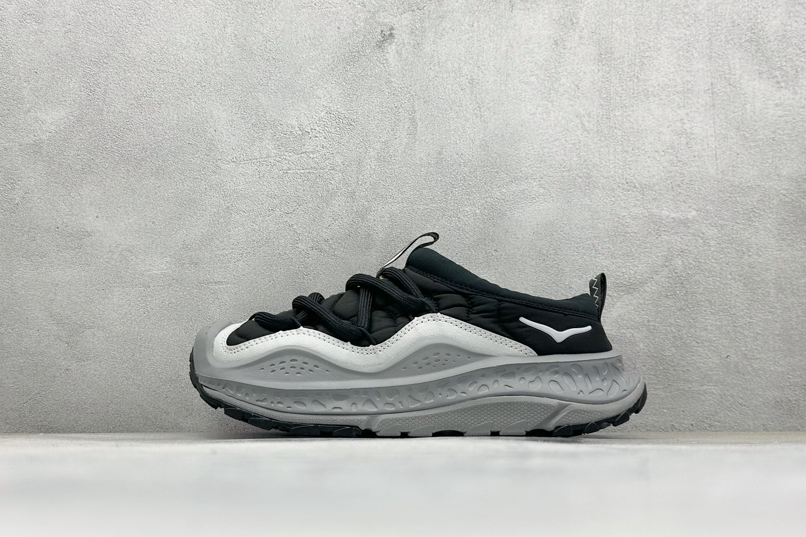 🌾 HOKA ONE ONE Ora Primo 内里薄绒 秋冬季保暖半拖这款鞋无论从脚感上 设计上都是