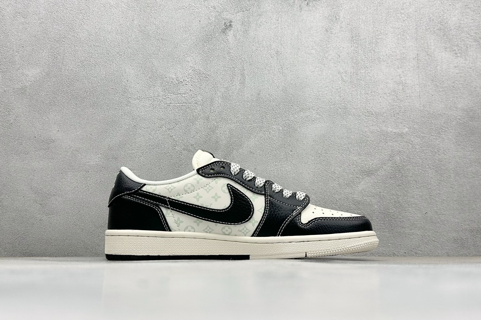 280 XC版Travis Scott x Fragment Design x Air Jordan 1 Low SP AJ1 乔1LV联名 黑武士涂鸦 低帮文化休闲板鞋 CX5050-Y29